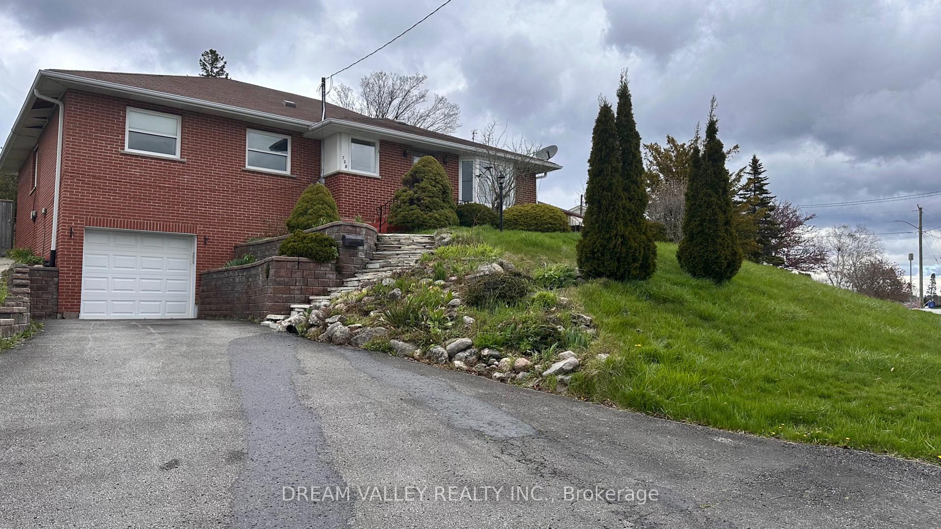 Photo 1 of 708 Tennyson Avenue, Oshawa, Donevan — HOMEH