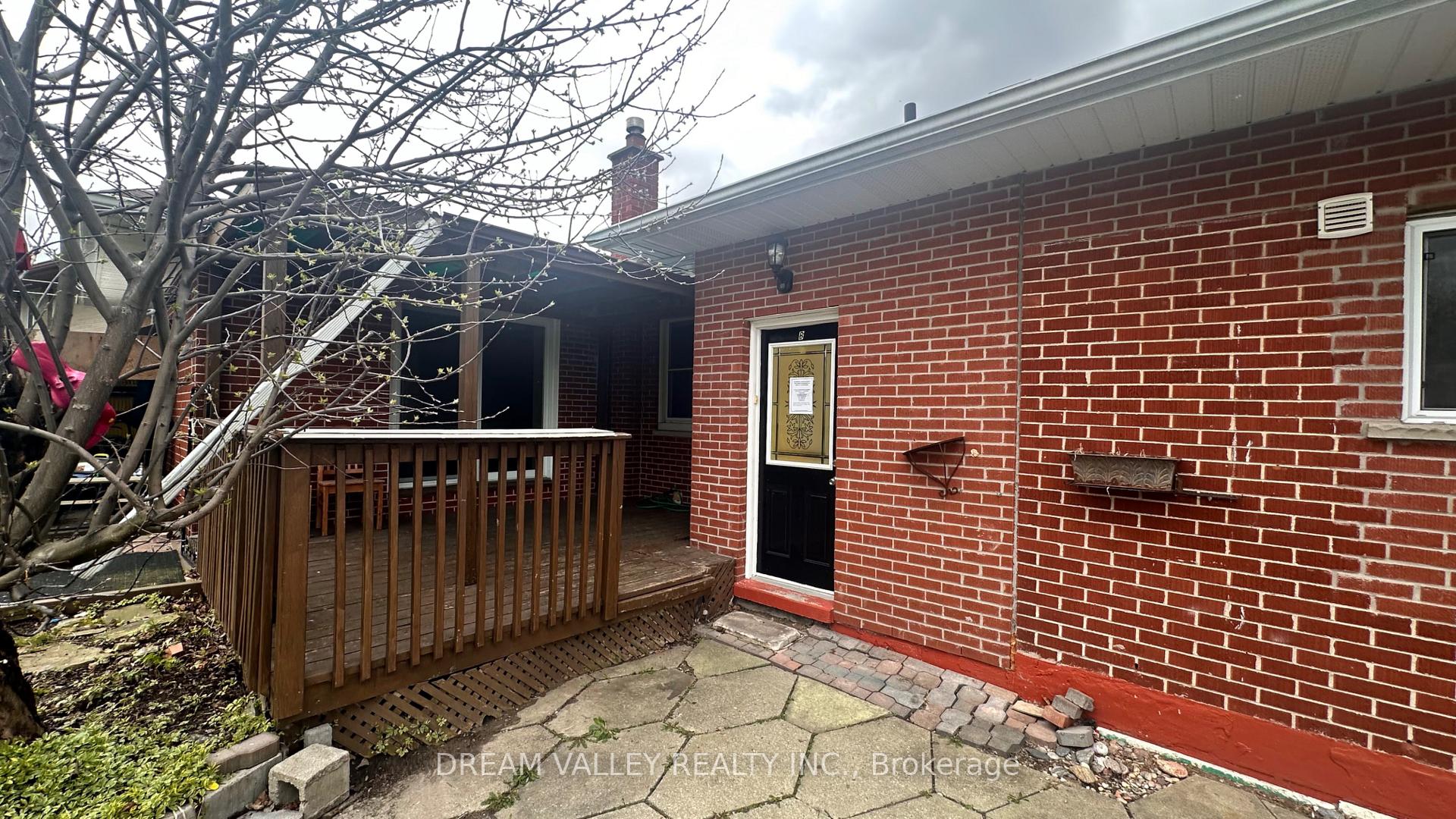 Photo 26 of 708 Tennyson Avenue, Oshawa, Donevan — HOMEH
