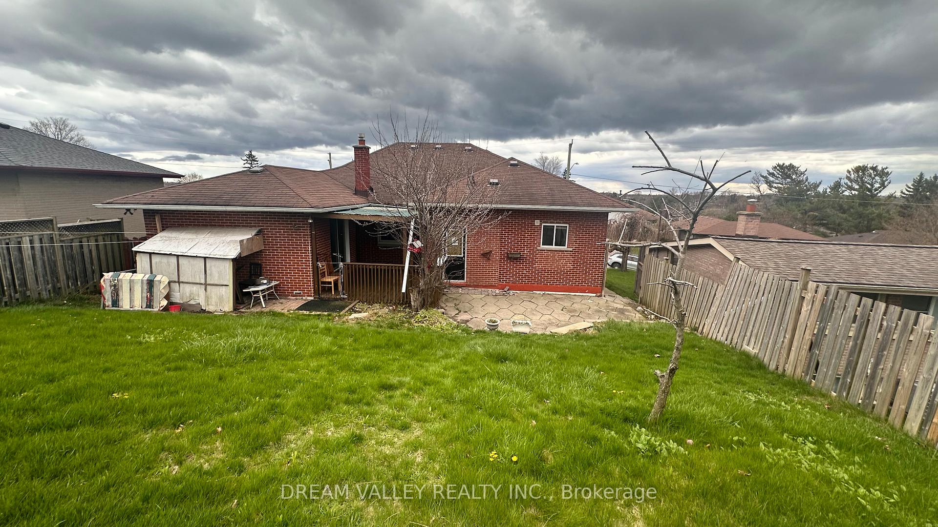 Photo 27 of 708 Tennyson Avenue, Oshawa, Donevan — HOMEH