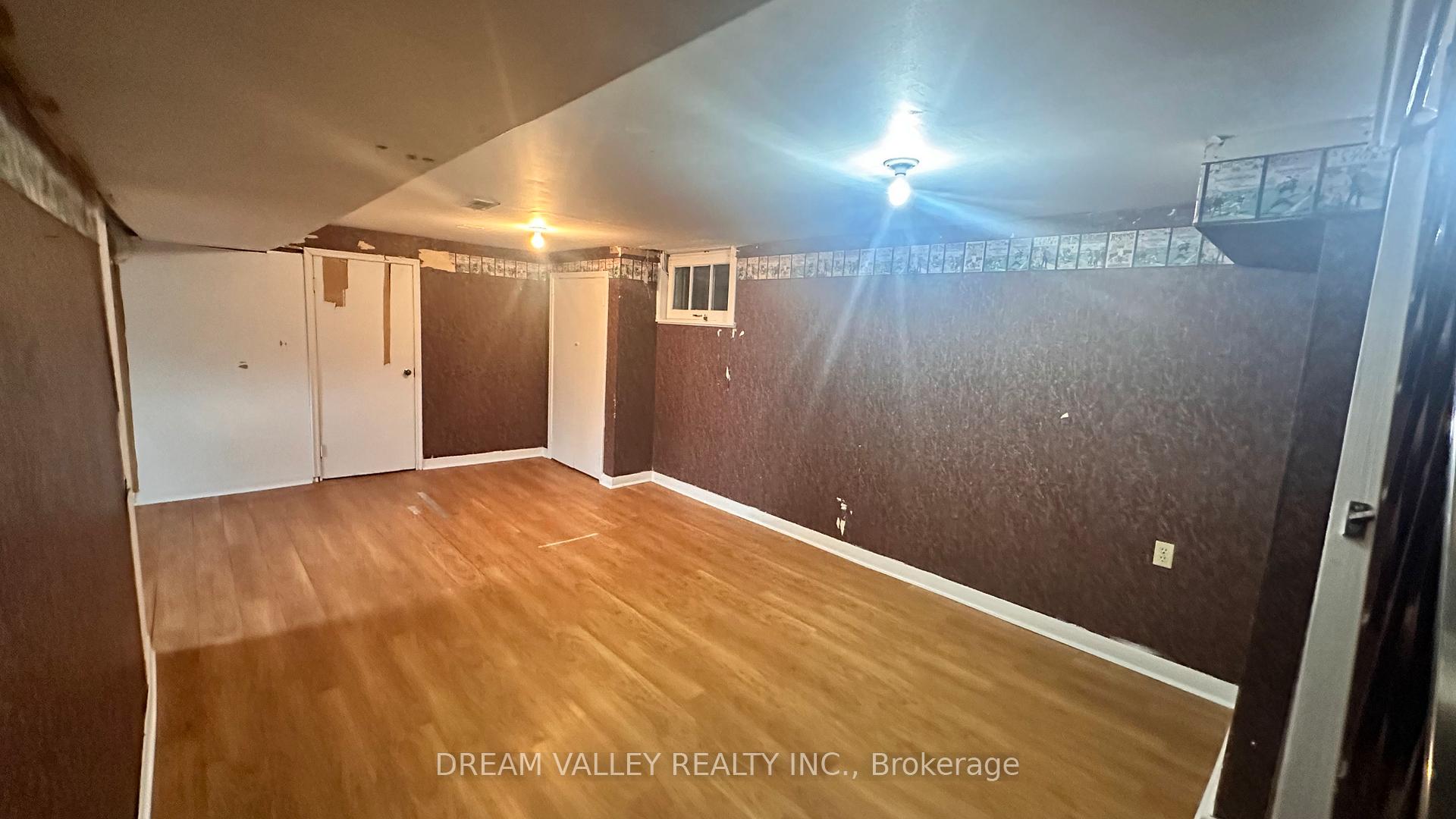 Photo 30 of 708 Tennyson Avenue, Oshawa, Donevan — HOMEH