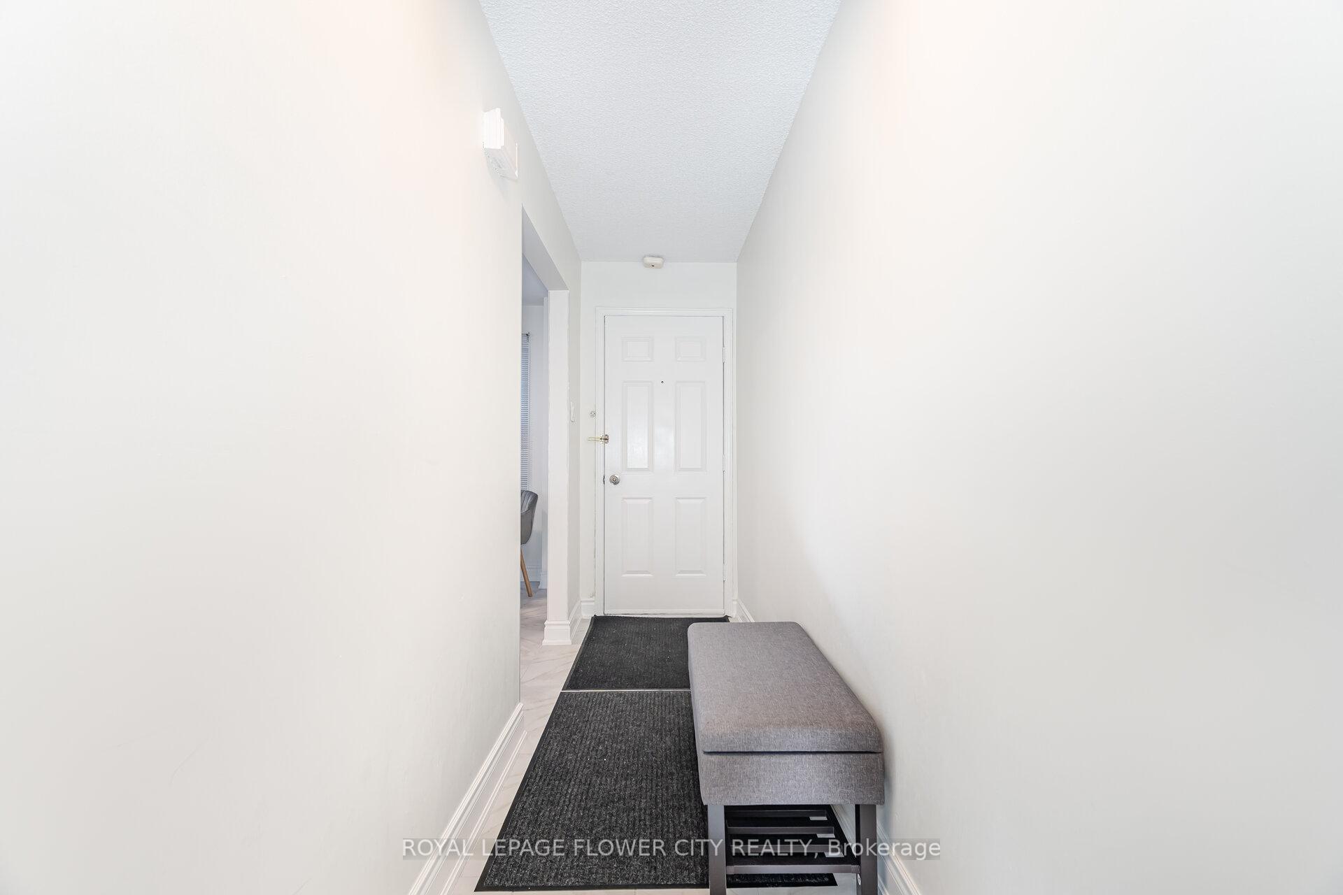 Photo 3 of 20 Trewartha Crescent, Brampton, Heart Lake West — HOMEH