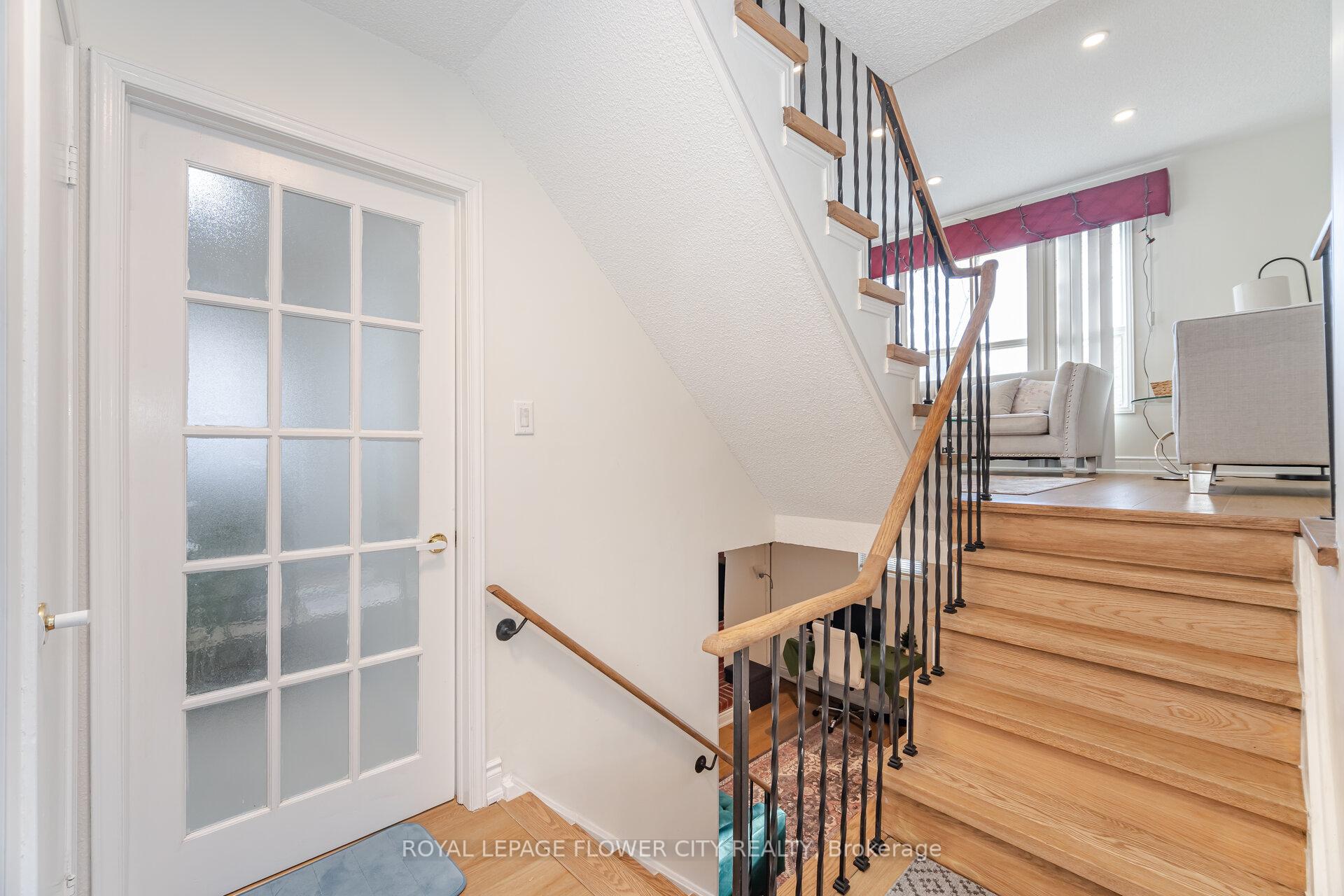Photo 13 of 20 Trewartha Crescent, Brampton, Heart Lake West — HOMEH