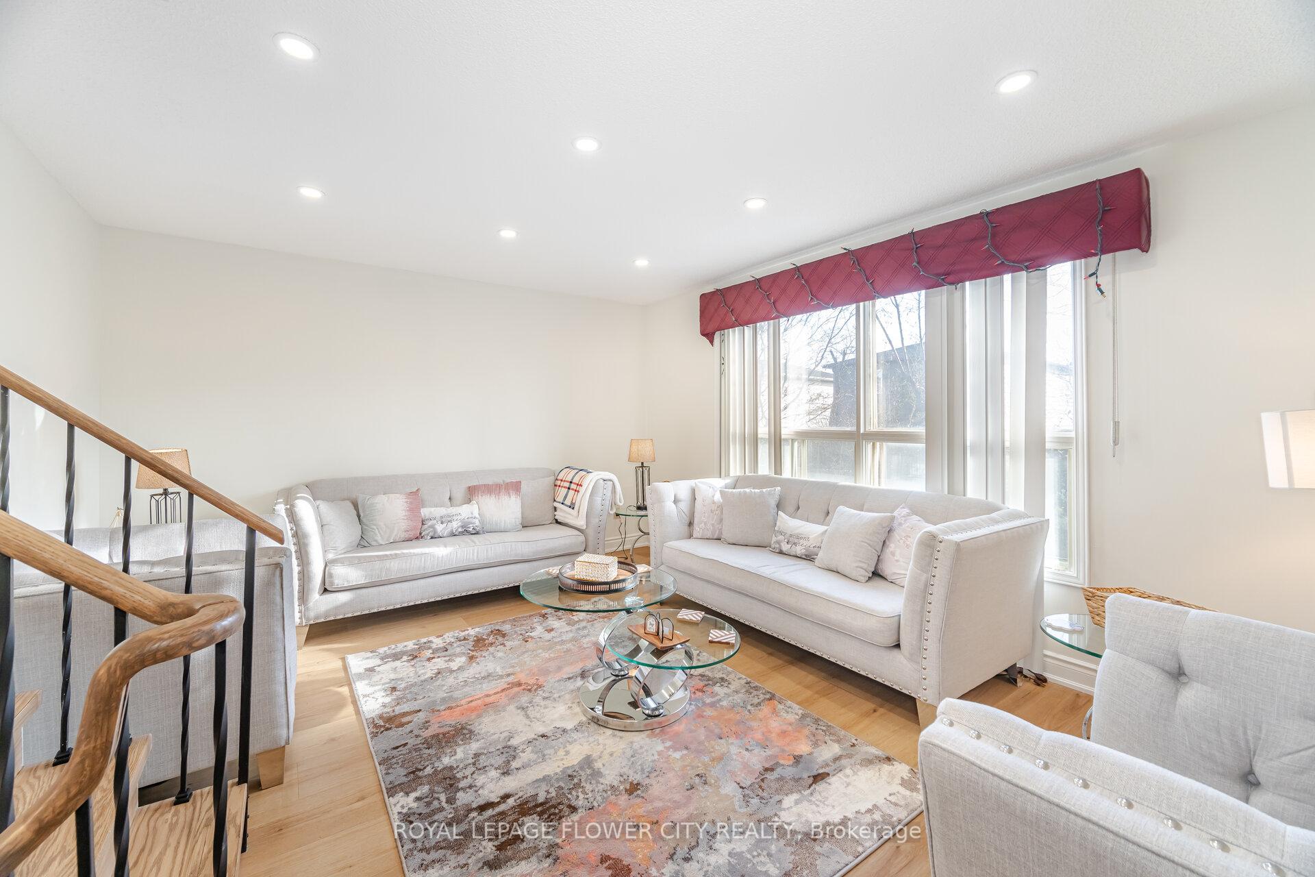Photo 14 of 20 Trewartha Crescent, Brampton, Heart Lake West — HOMEH