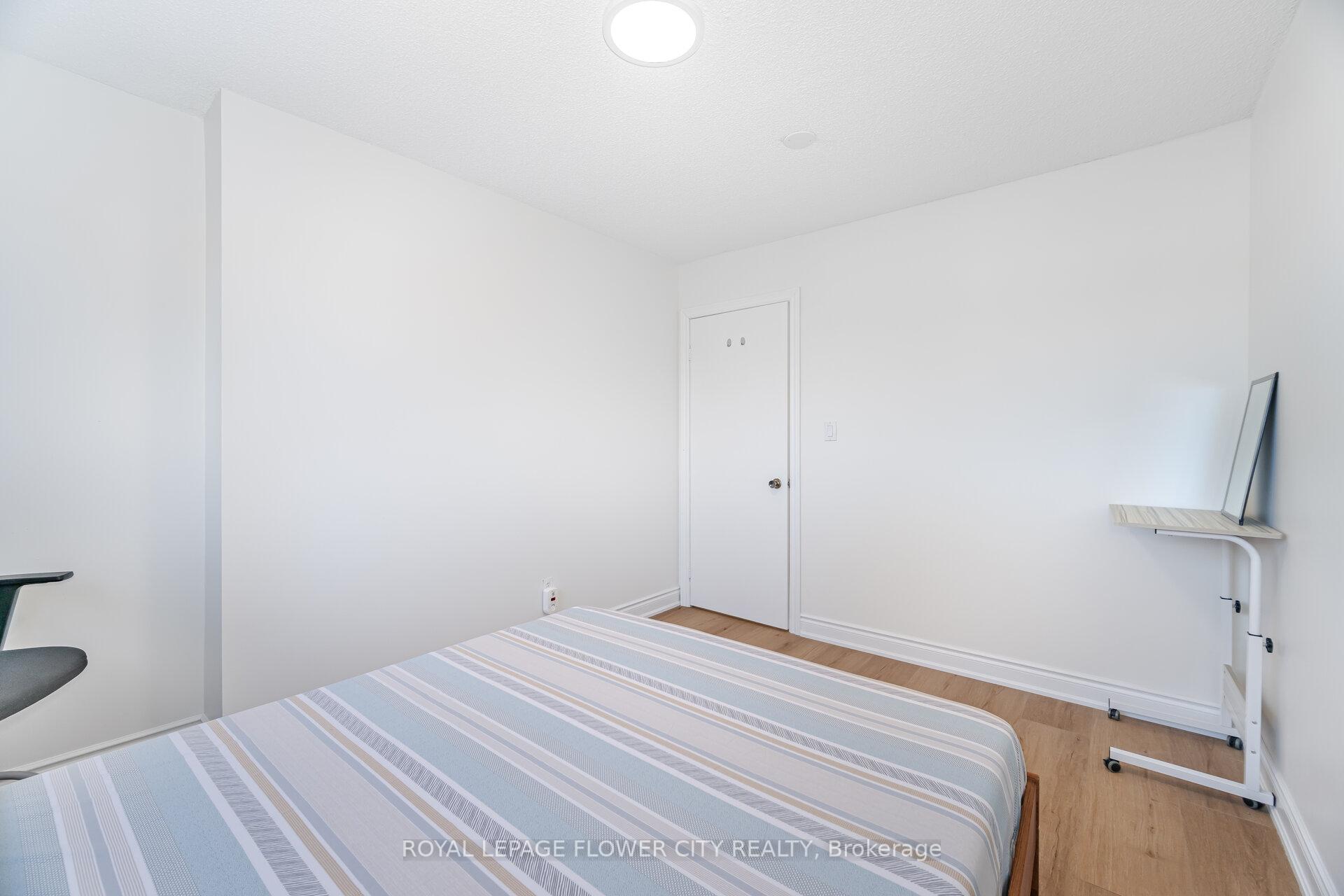 Photo 25 of 20 Trewartha Crescent, Brampton, Heart Lake West — HOMEH