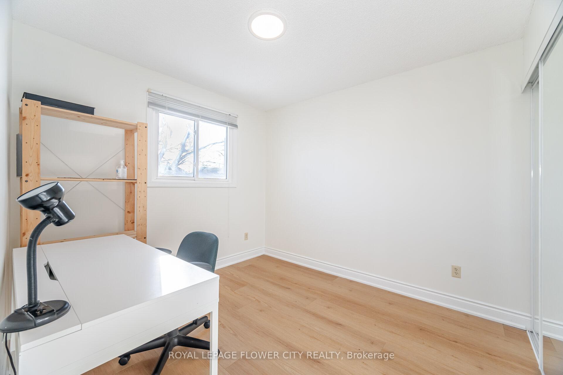 Photo 22 of 20 Trewartha Crescent, Brampton, Heart Lake West — HOMEH