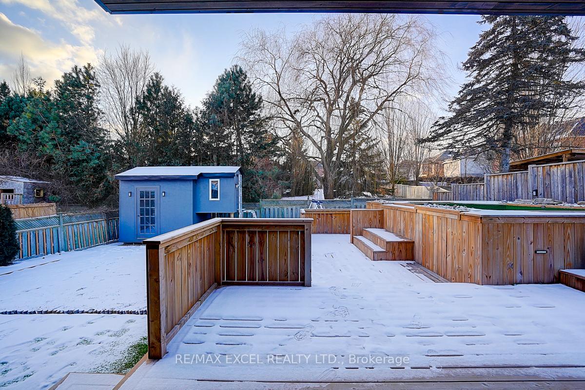 Photo 4 of 112 Guthrie Crescent, Whitby, Lynde Creek — HOMEH