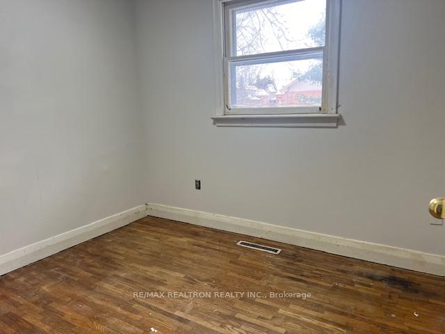 Photo 12 of 191 Toronto Street S, Uxbridge — HOMEH