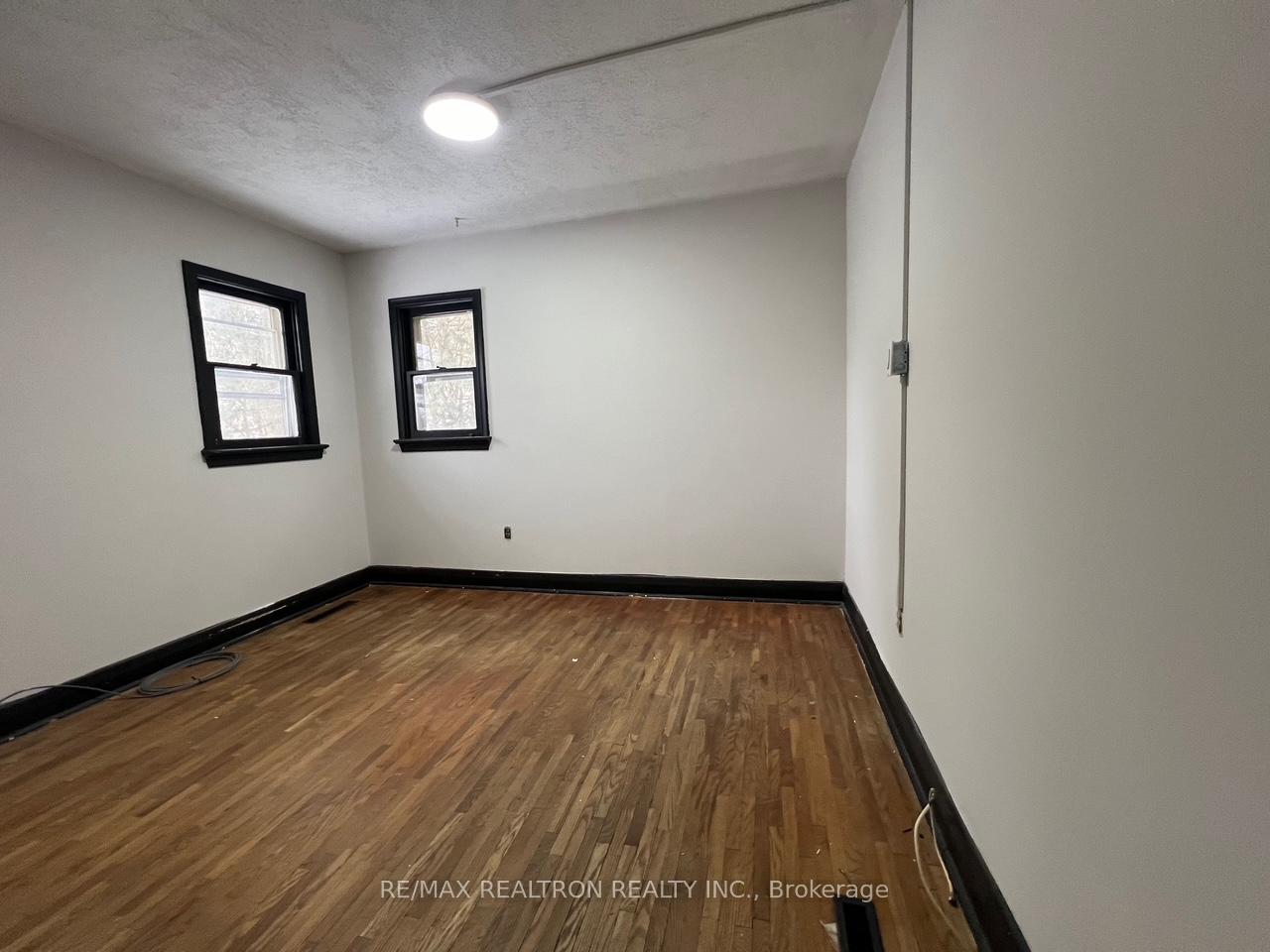 Photo 15 of 191 Toronto Street S, Uxbridge — HOMEH