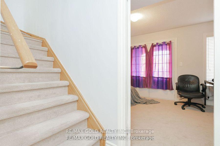 Photo 5 of 25 Telegraph Street, Brampton, Heart Lake East — HOMEH