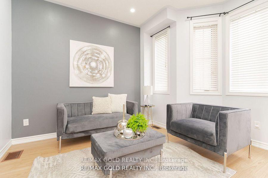Photo 8 of 25 Telegraph Street, Brampton, Heart Lake East — HOMEH