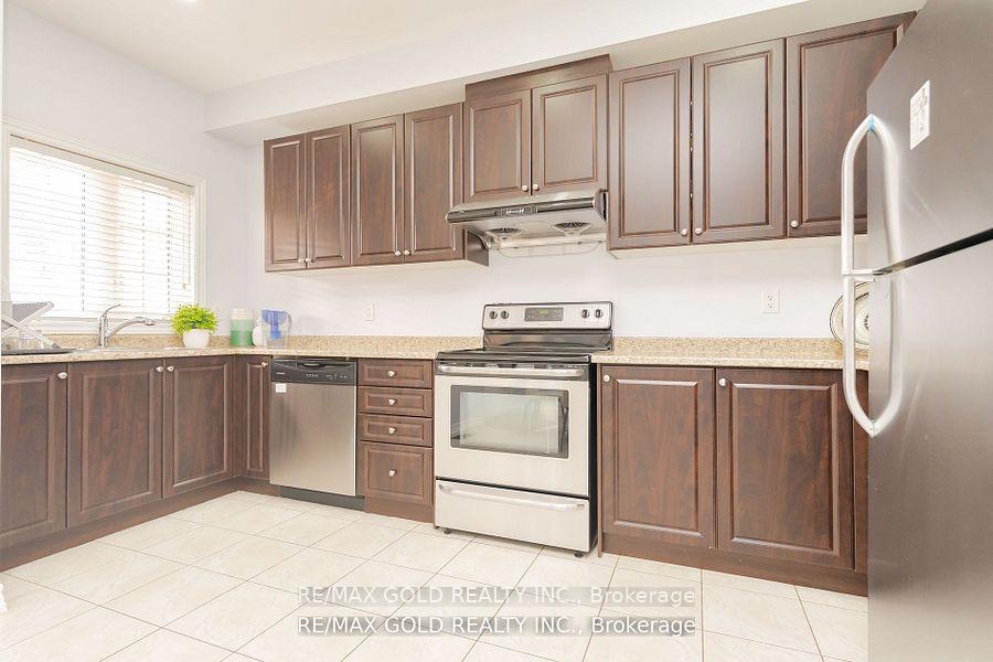 Photo 11 of 25 Telegraph Street, Brampton, Heart Lake East — HOMEH