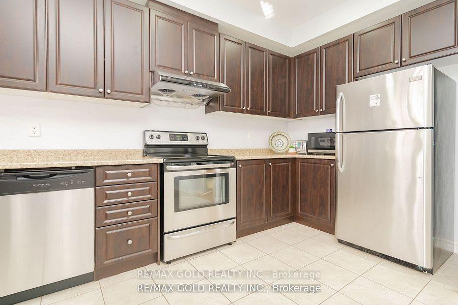 Photo 12 of 25 Telegraph Street, Brampton, Heart Lake East — HOMEH
