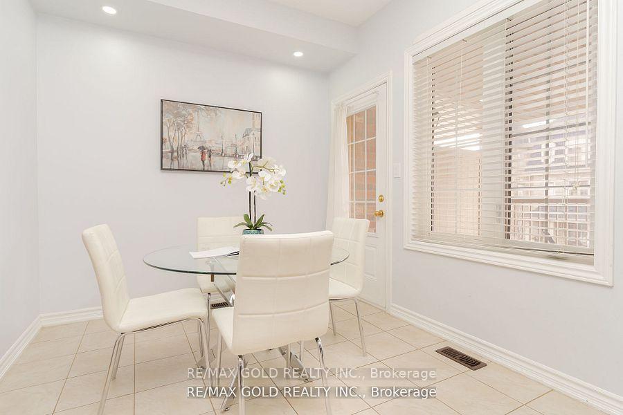 Photo 14 of 25 Telegraph Street, Brampton, Heart Lake East — HOMEH