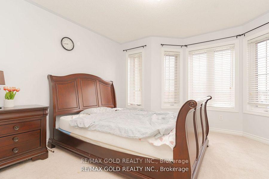 Photo 17 of 25 Telegraph Street, Brampton, Heart Lake East — HOMEH