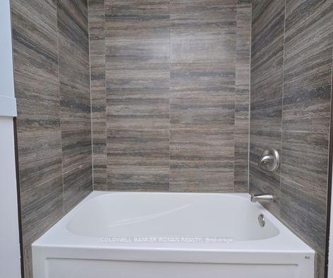 Photo 13 of 20 Eastern Avenue, New Tecumseth, Tottenham — HOMEH