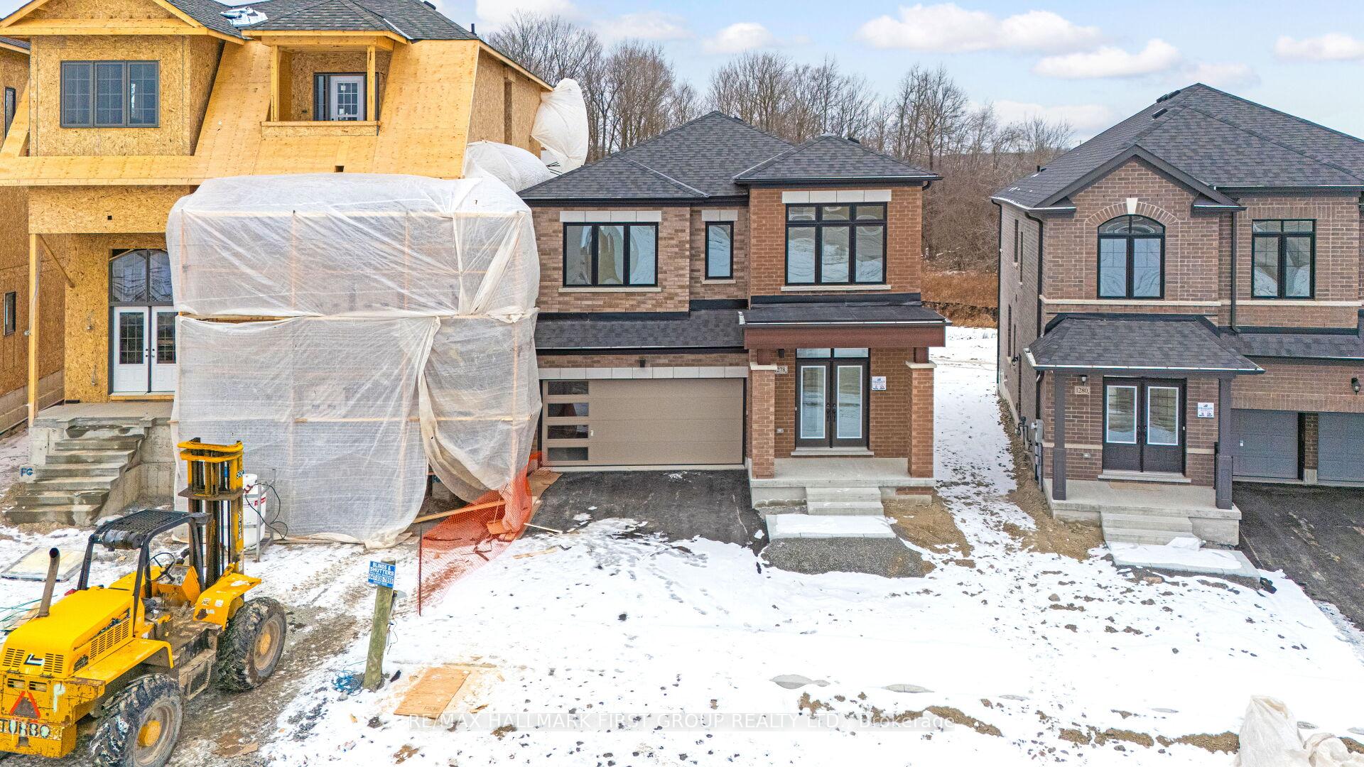 Front of 1278 Talisman Manor