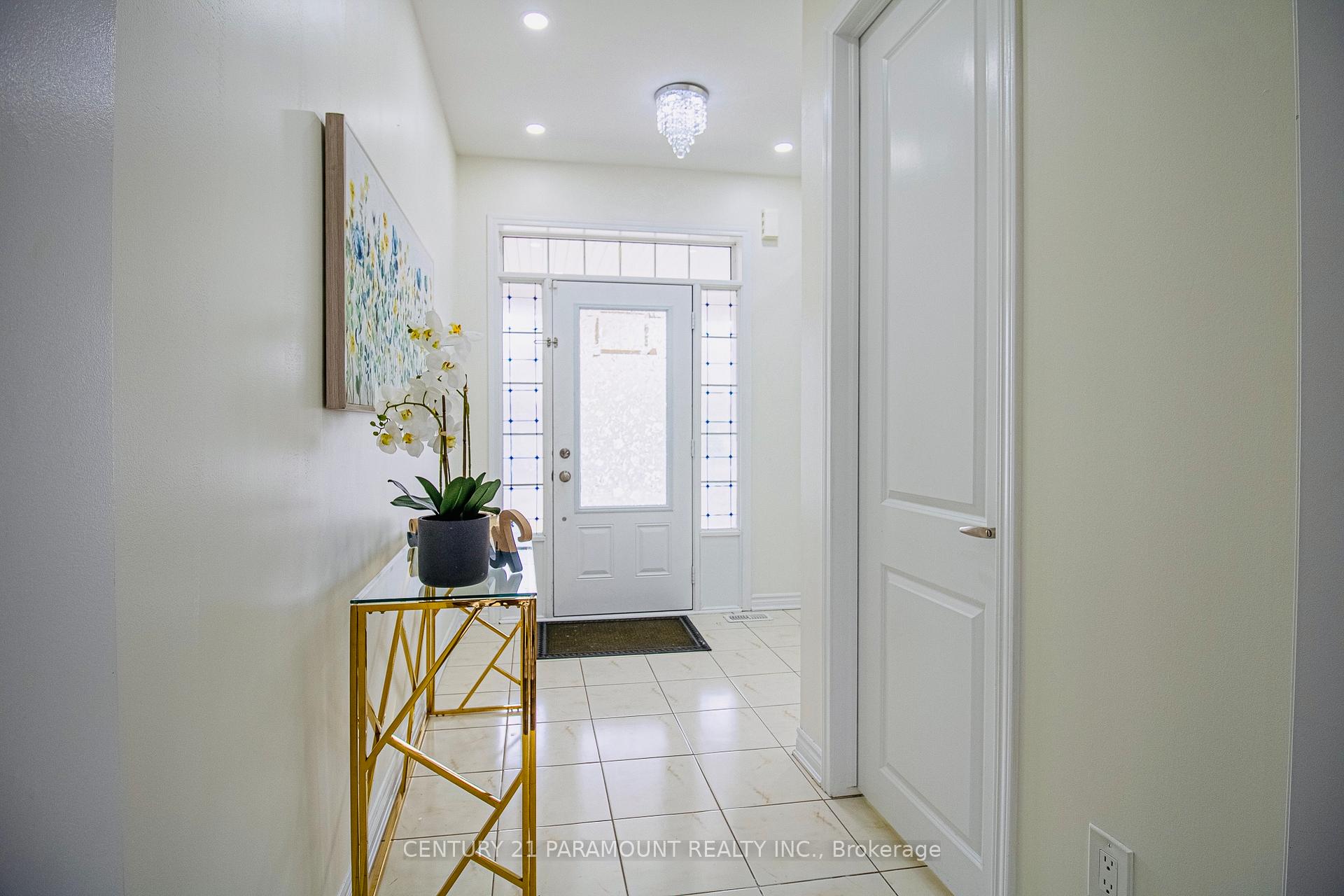 Photo 2 of 40 Jemima Road S, Brampton, Northwest Brampton — HOMEH