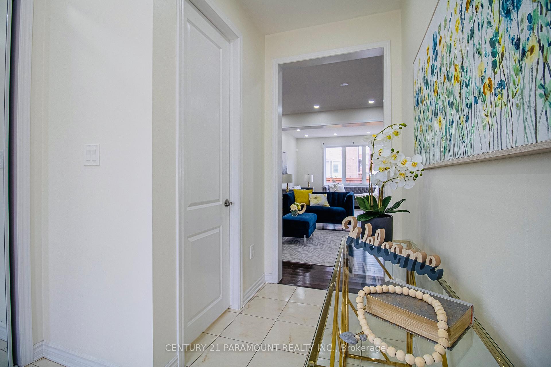 Photo 3 of 40 Jemima Road S, Brampton, Northwest Brampton — HOMEH