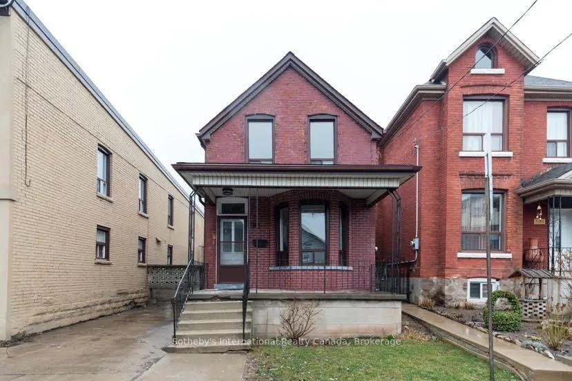 Front of 283 Emerald Street N