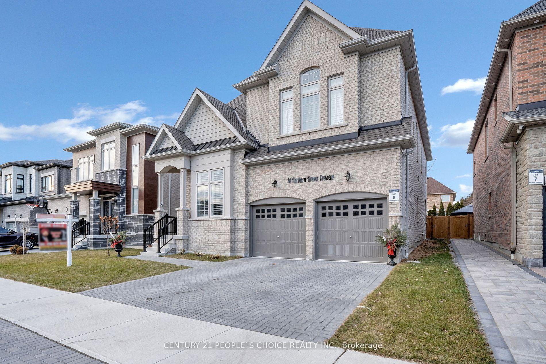 Photo 2 of 41 Northern Breeze Crescent, Whitby, Rolling Acres — HOMEH