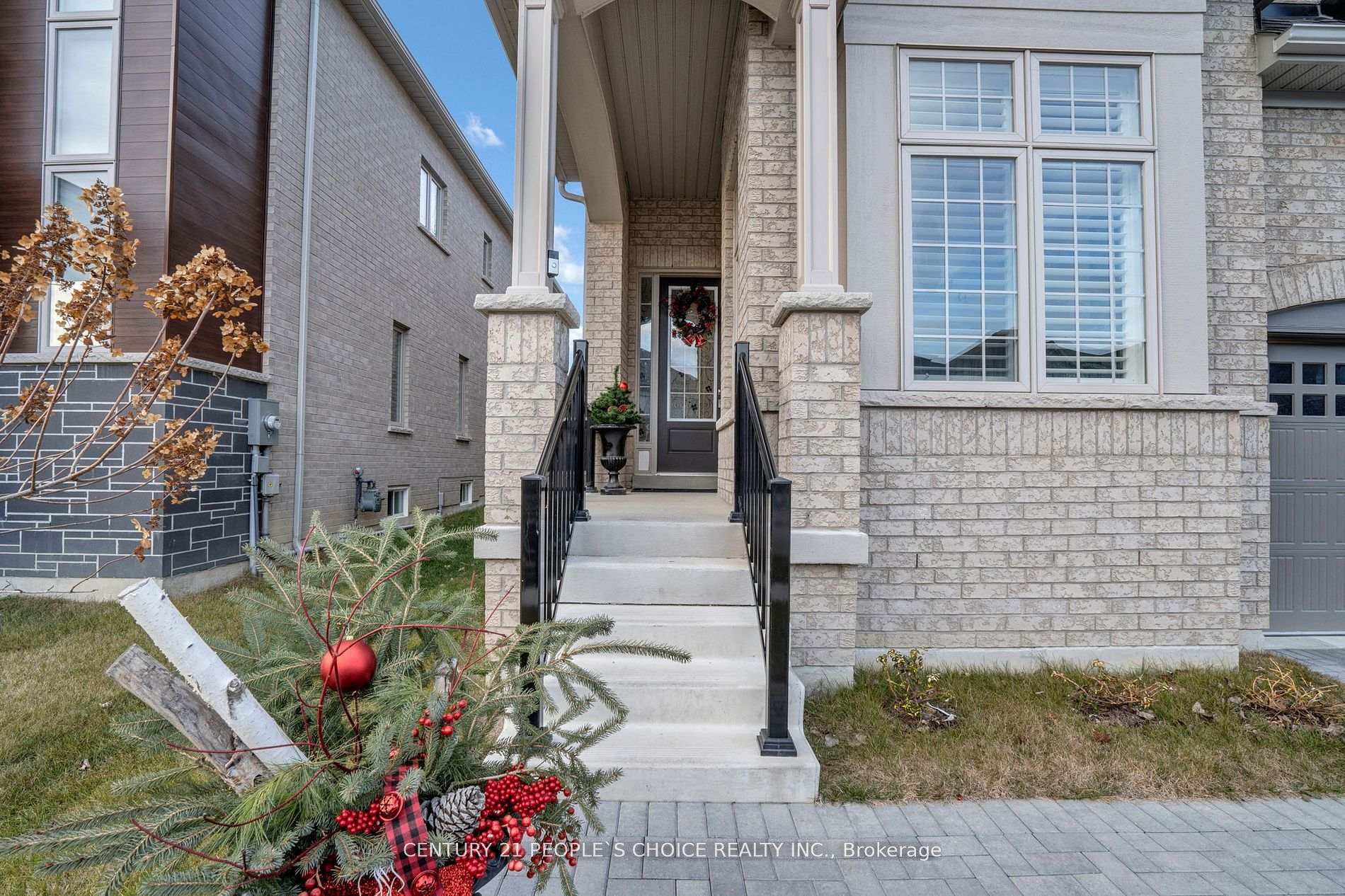 Photo 6 of 41 Northern Breeze Crescent, Whitby, Rolling Acres — HOMEH