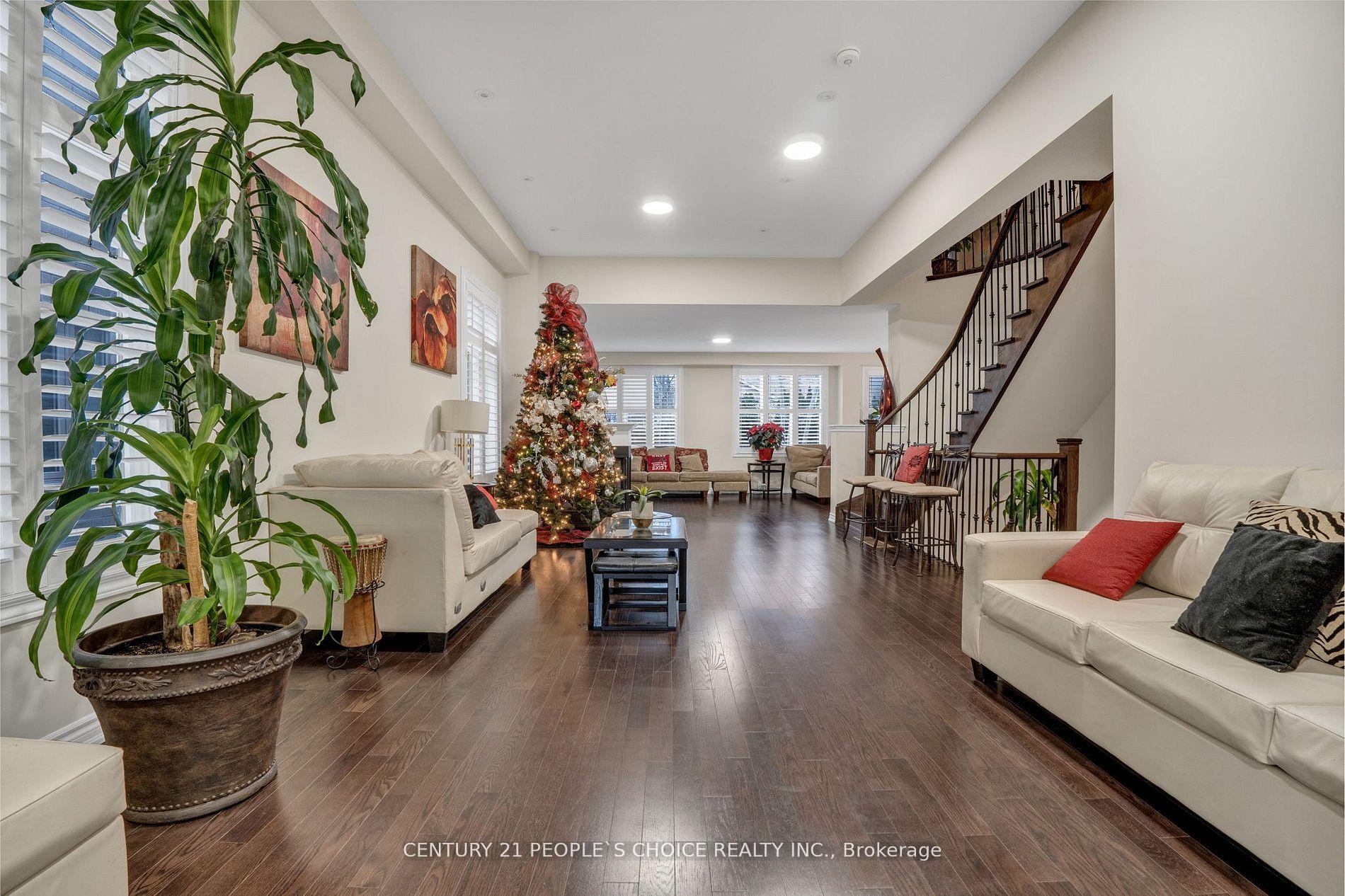 Photo 10 of 41 Northern Breeze Crescent, Whitby, Rolling Acres — HOMEH
