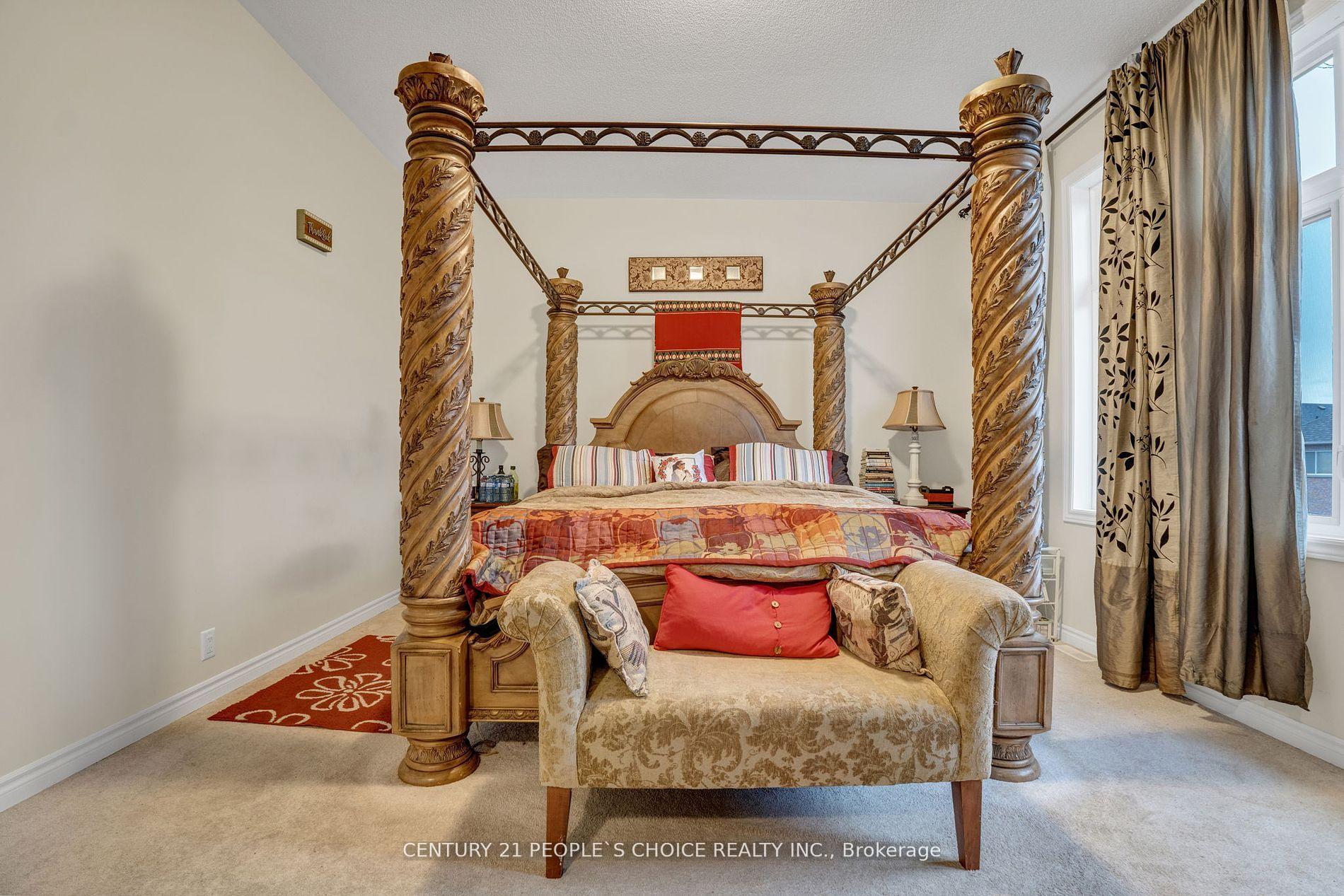 Photo 17 of 41 Northern Breeze Crescent, Whitby, Rolling Acres — HOMEH