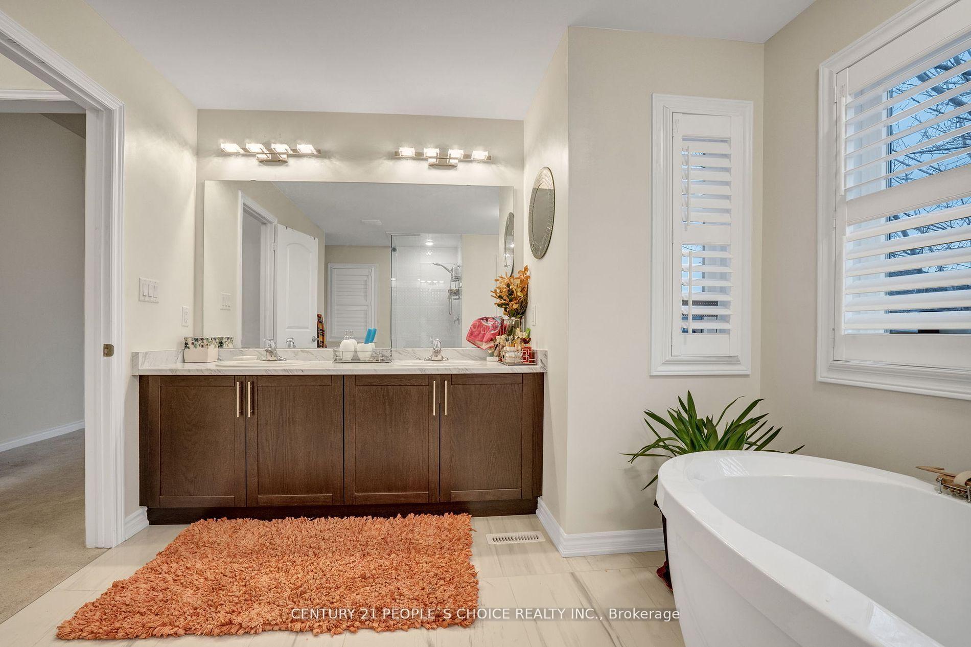 Photo 21 of 41 Northern Breeze Crescent, Whitby, Rolling Acres — HOMEH