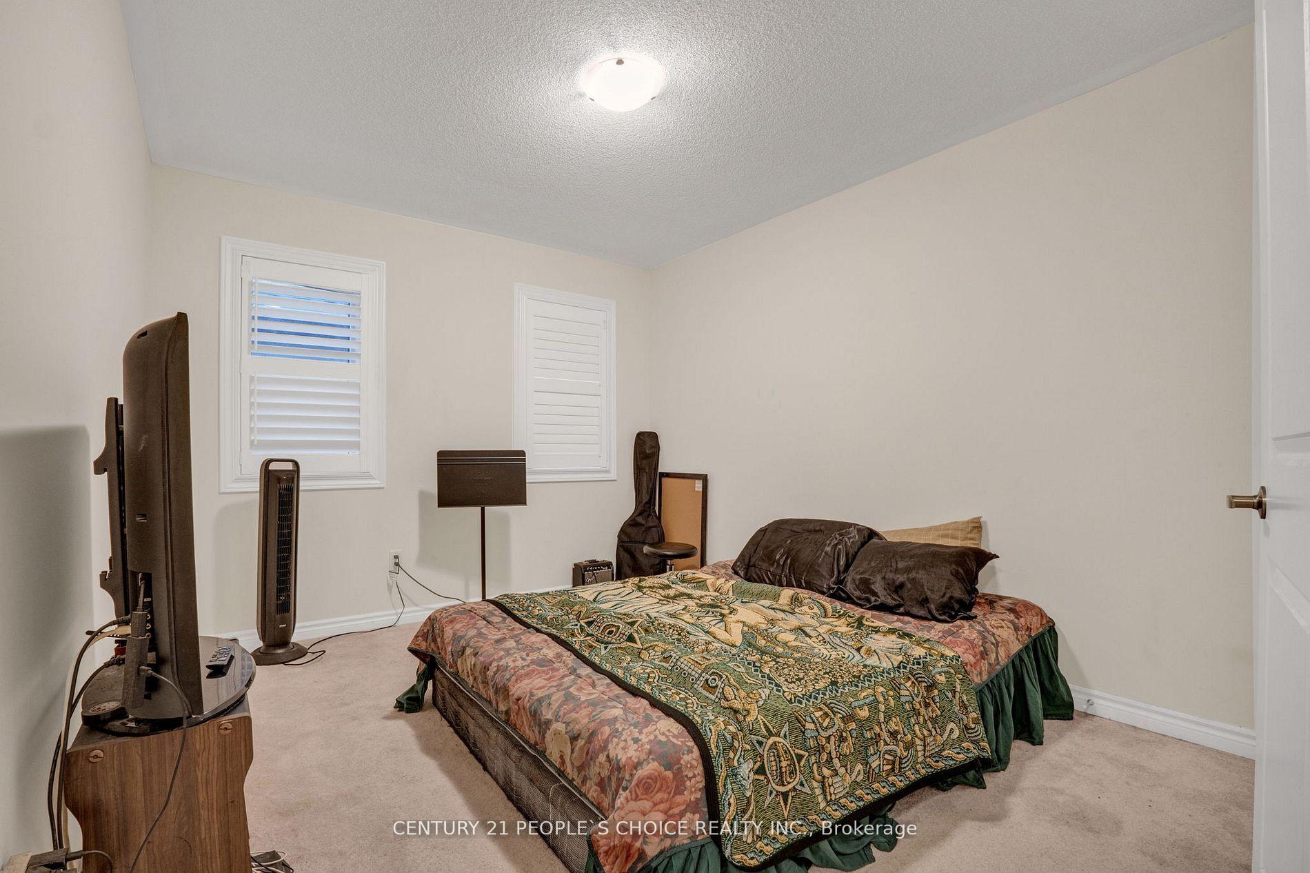 Photo 26 of 41 Northern Breeze Crescent, Whitby, Rolling Acres — HOMEH