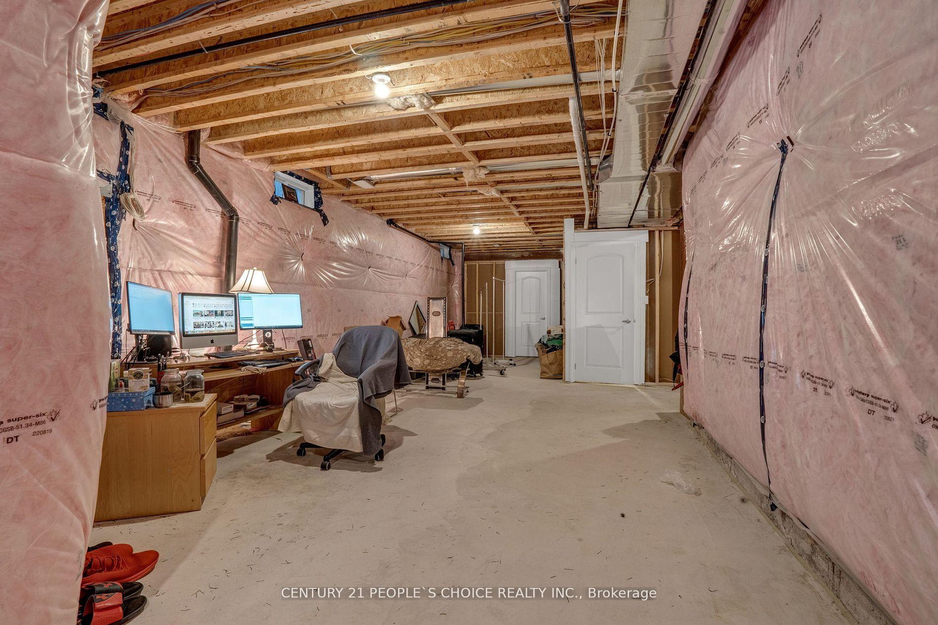 Photo 33 of 41 Northern Breeze Crescent, Whitby, Rolling Acres — HOMEH