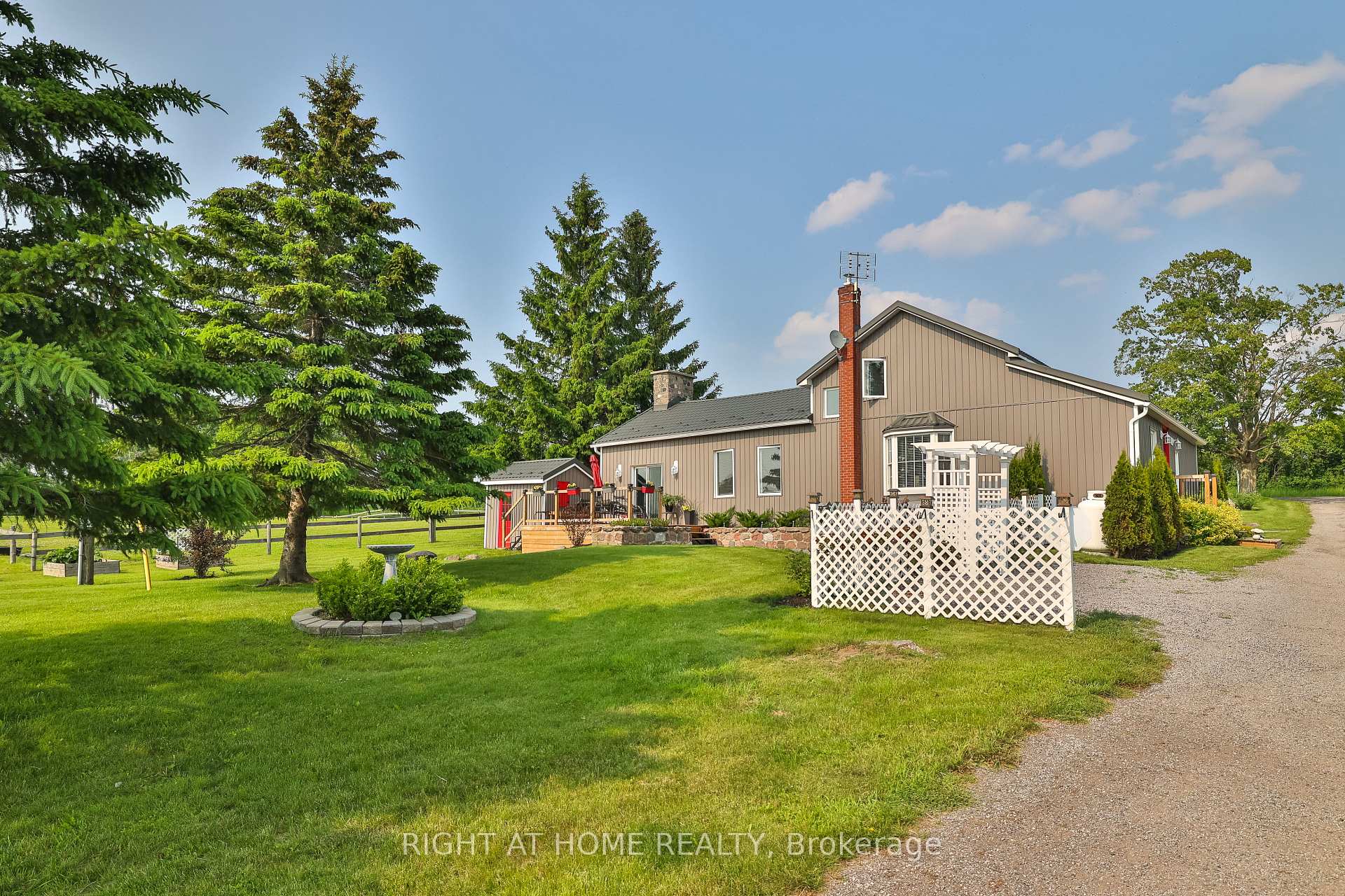 Photo 7 of 6406 Clemens Road, Clarington, Bowmanville — HOMEH