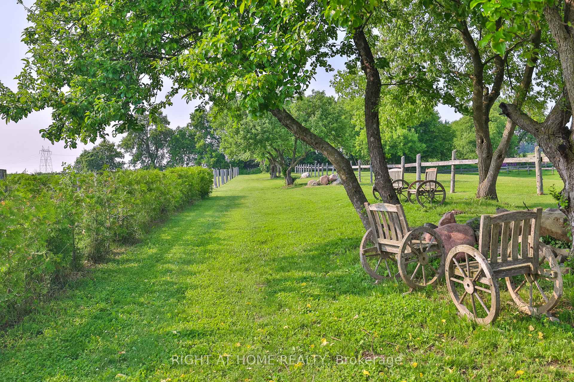 Photo 16 of 6406 Clemens Road, Clarington, Bowmanville — HOMEH