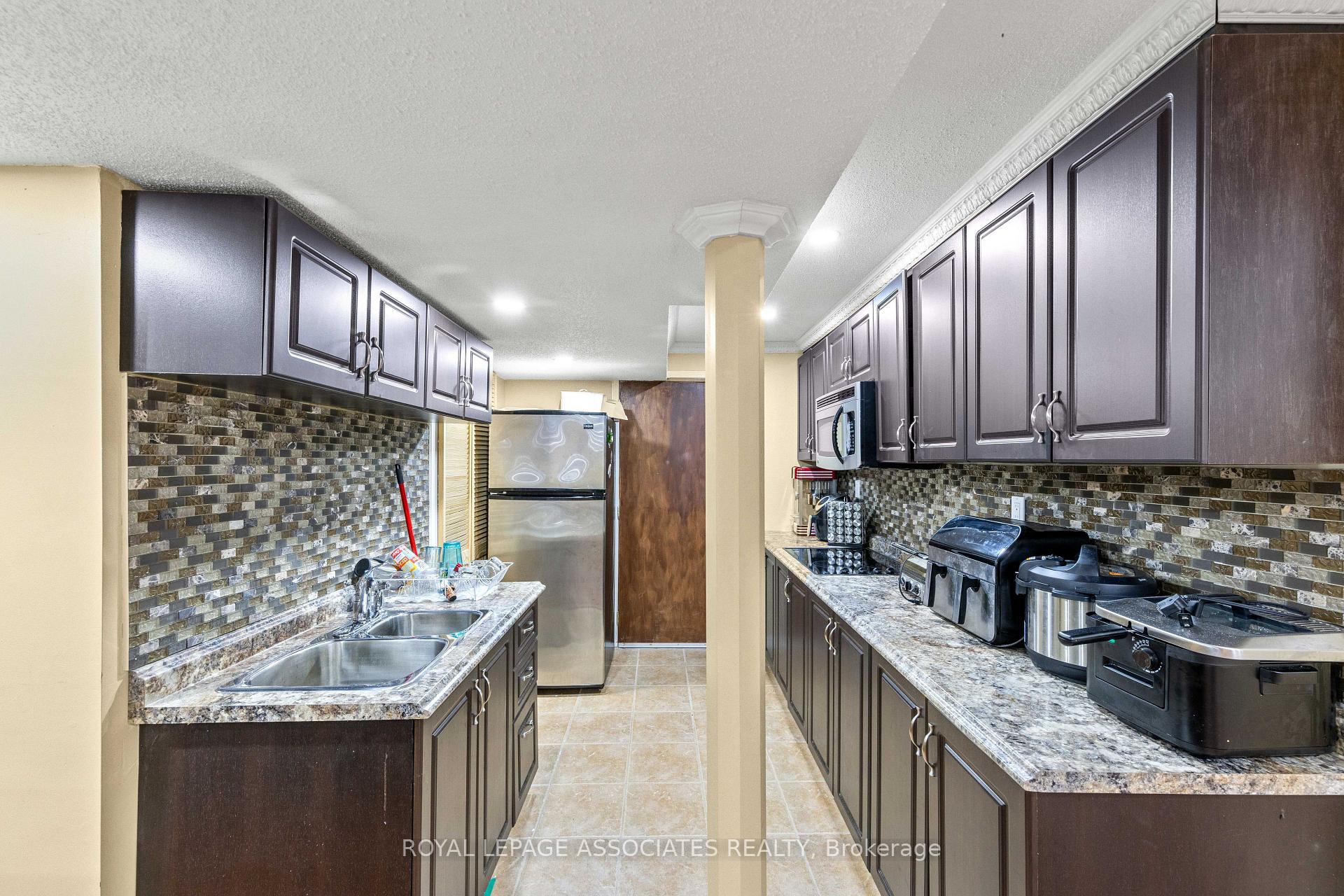 Photo 36 of 13 Laurentide Crescent, Brampton, Vales of Castlemore North — HOMEH