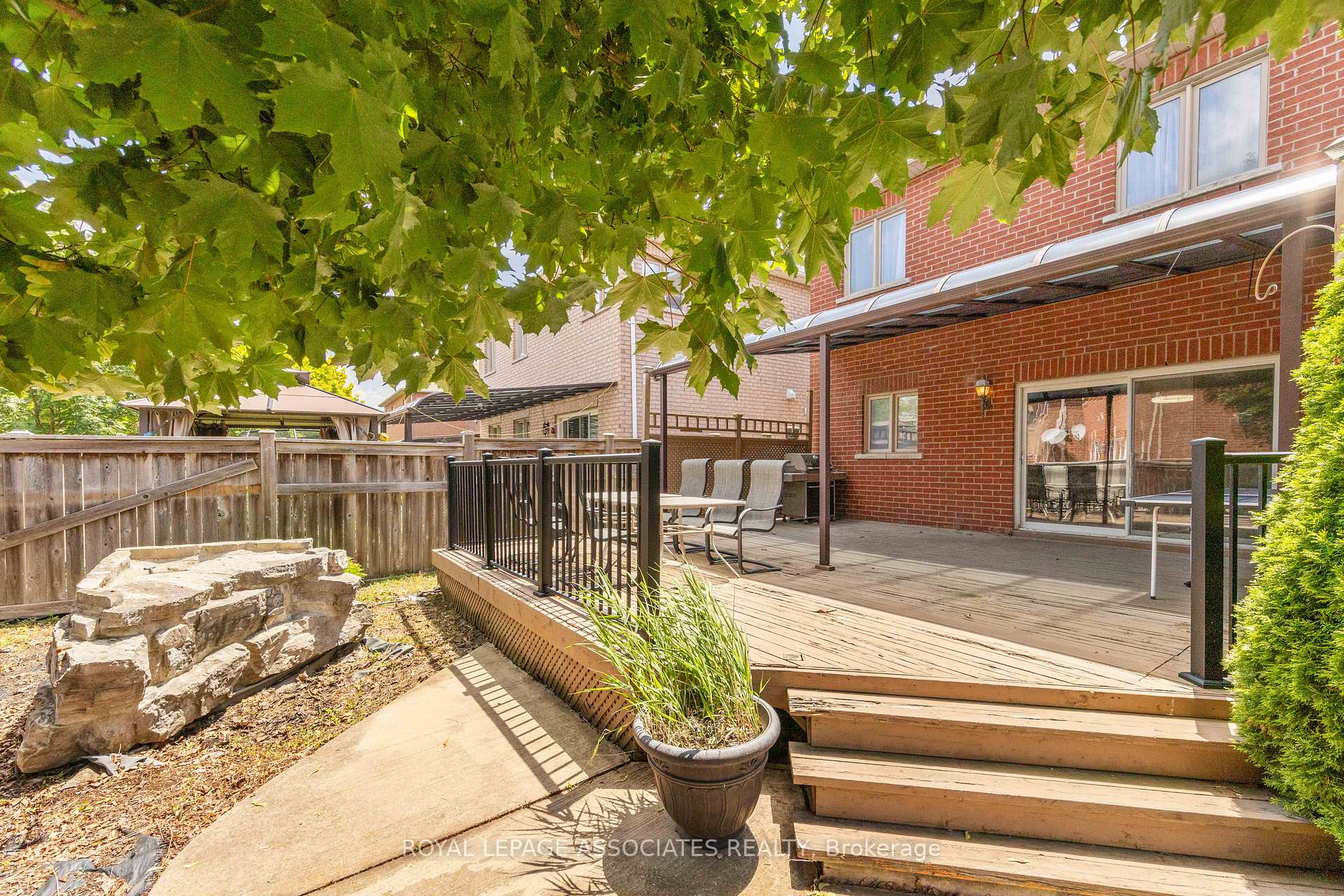 Photo 38 of 13 Laurentide Crescent, Brampton, Vales of Castlemore North — HOMEH