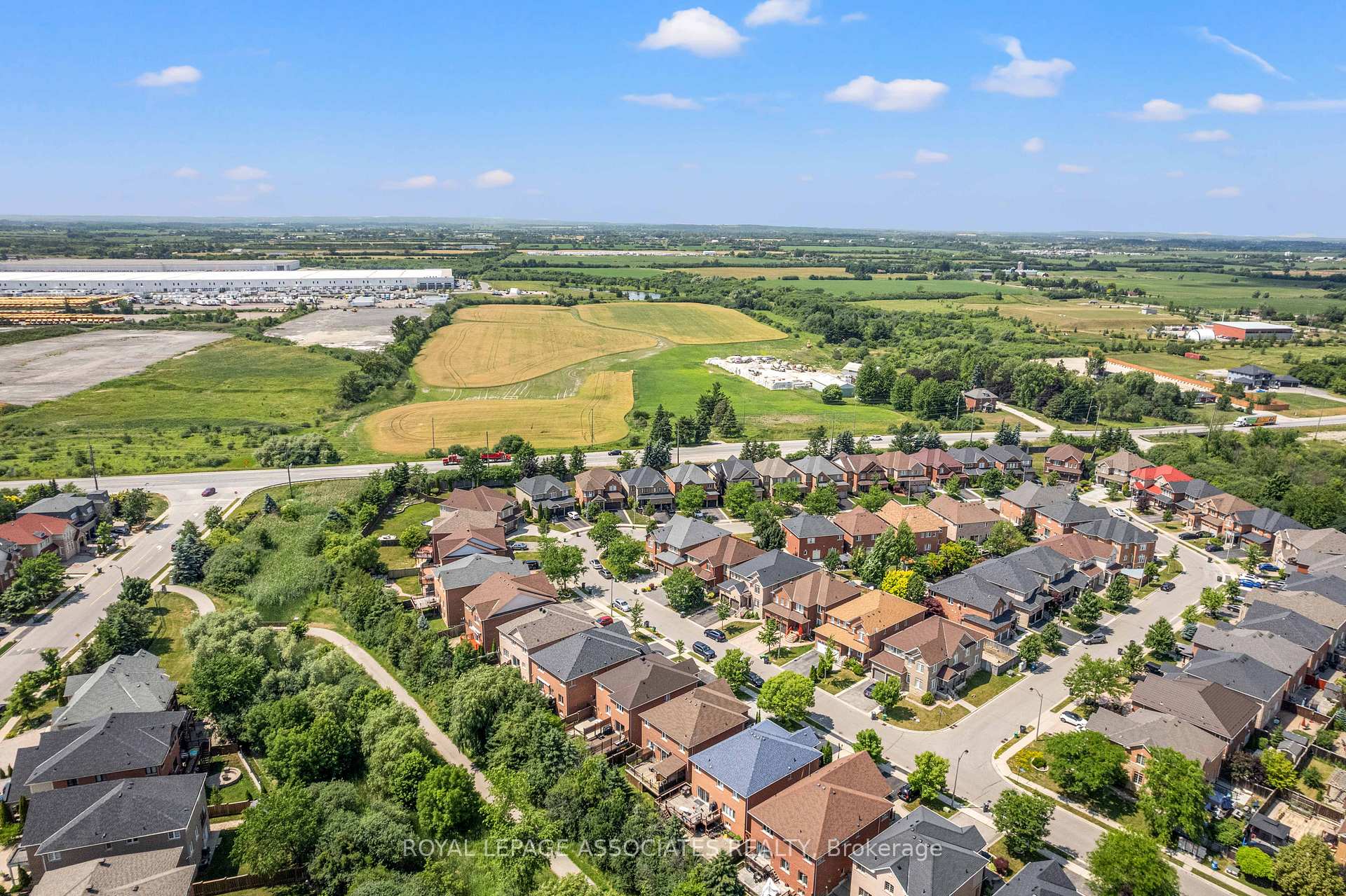 Photo 44 of 13 Laurentide Crescent, Brampton, Vales of Castlemore North — HOMEH