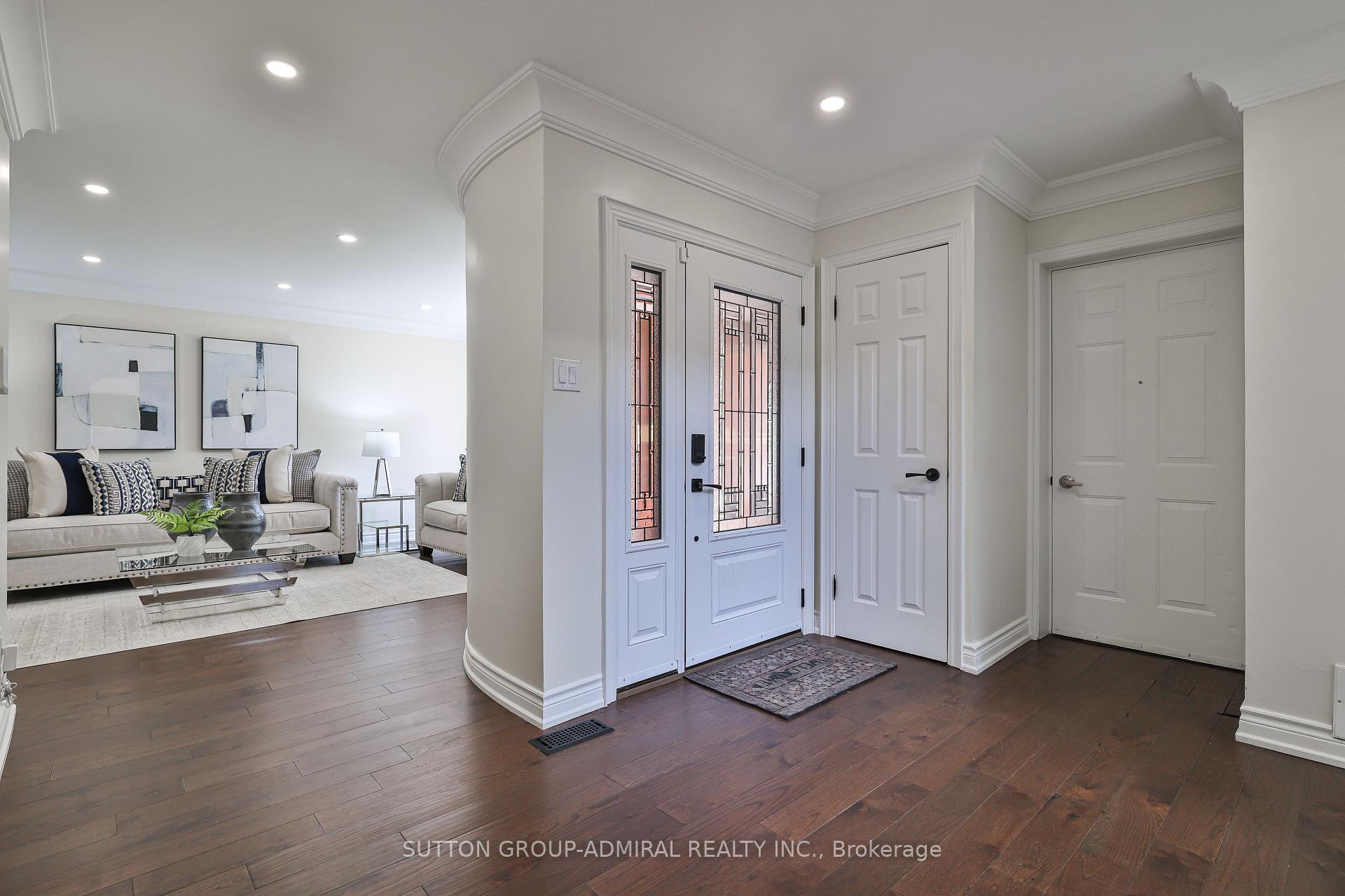 Photo 4 of 204 Willowbrook Road, Markham, Aileen-Willowbrook — HOMEH