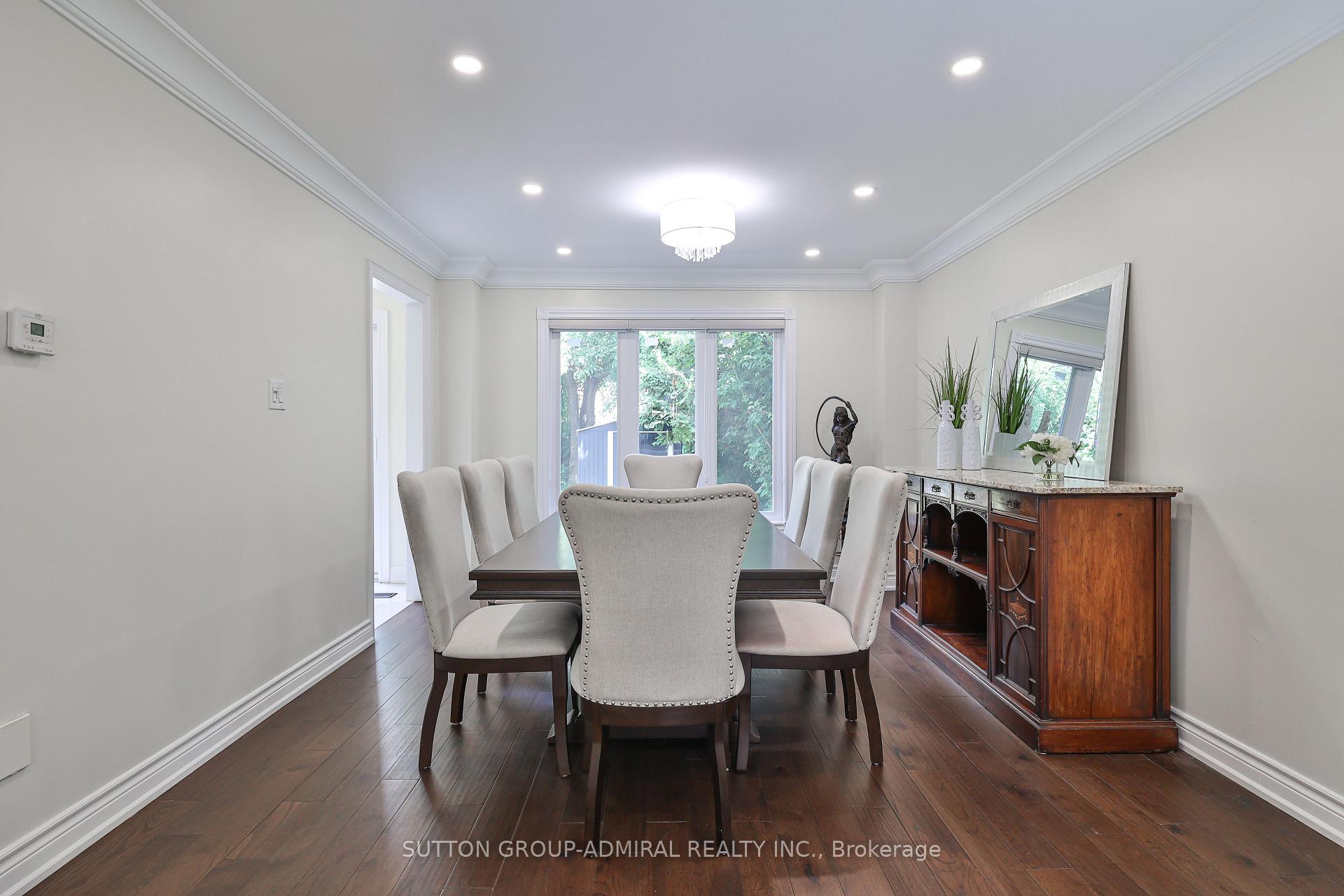 Photo 8 of 204 Willowbrook Road, Markham, Aileen-Willowbrook — HOMEH