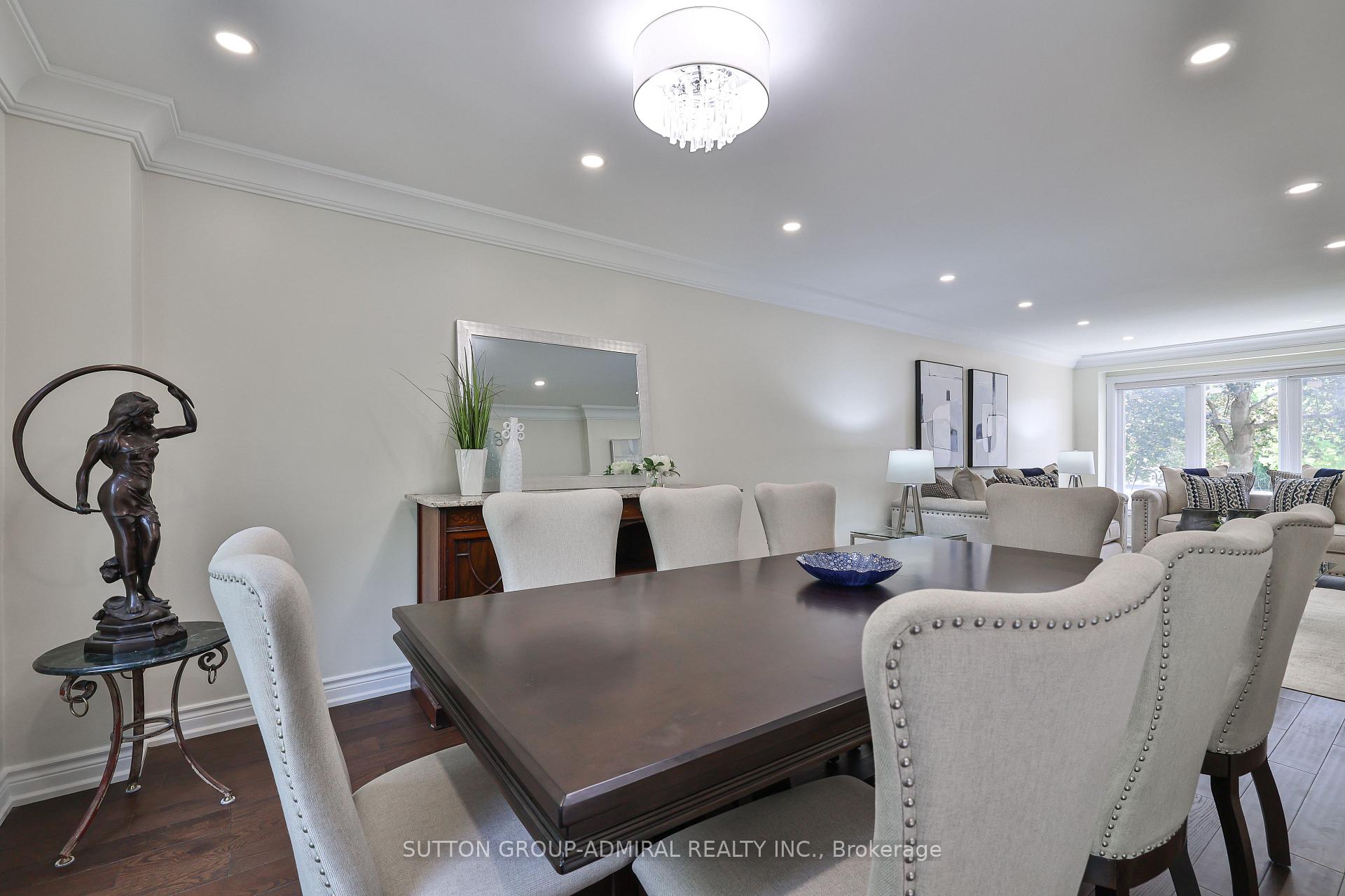 Photo 7 of 204 Willowbrook Road, Markham, Aileen-Willowbrook — HOMEH