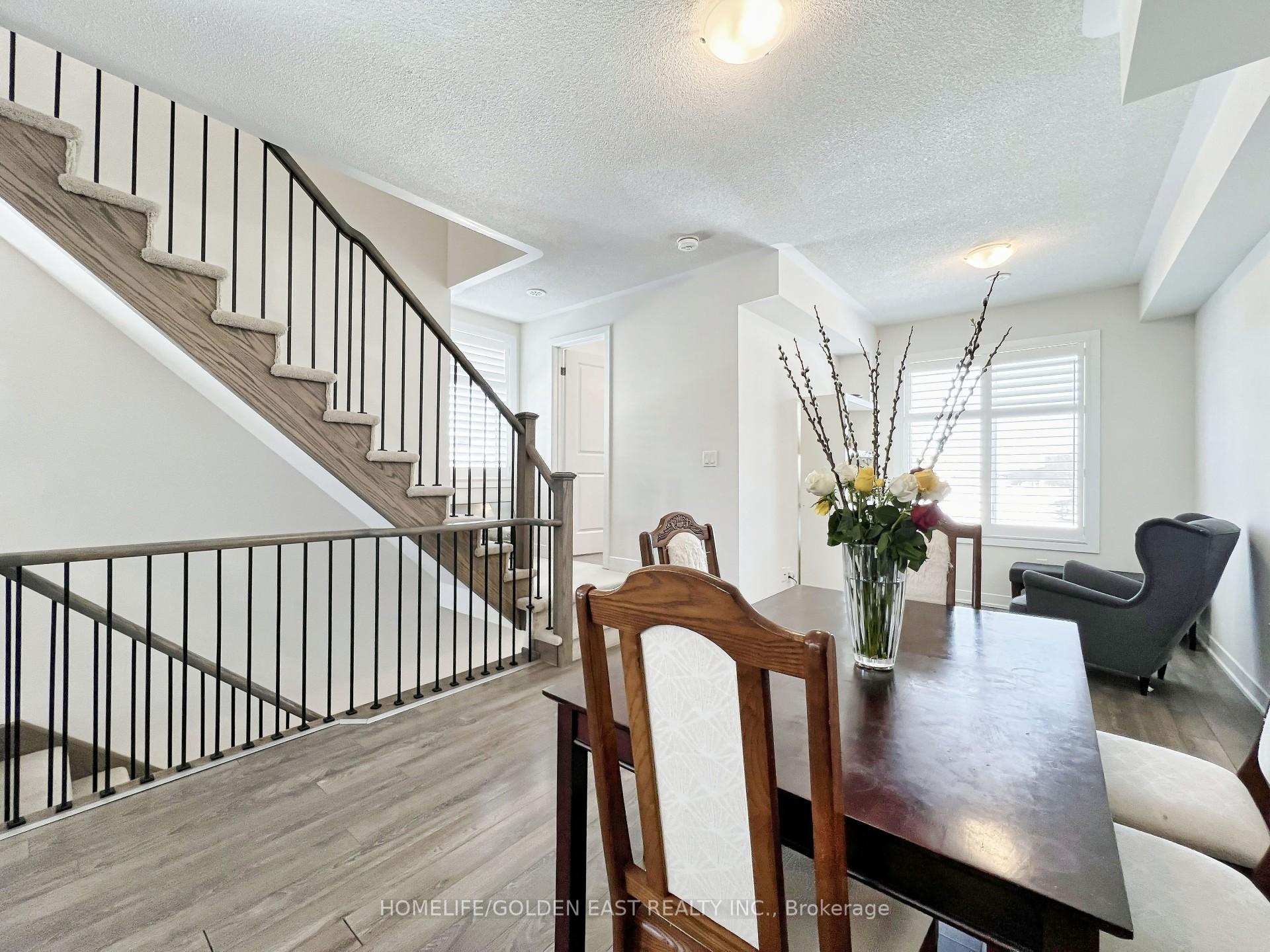 Photo 22 of 1 Shawfield Way, Whitby, Pringle Creek — HOMEH