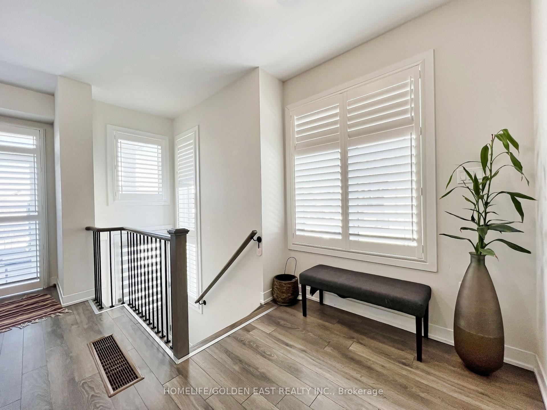 Photo 21 of 1 Shawfield Way, Whitby, Pringle Creek — HOMEH