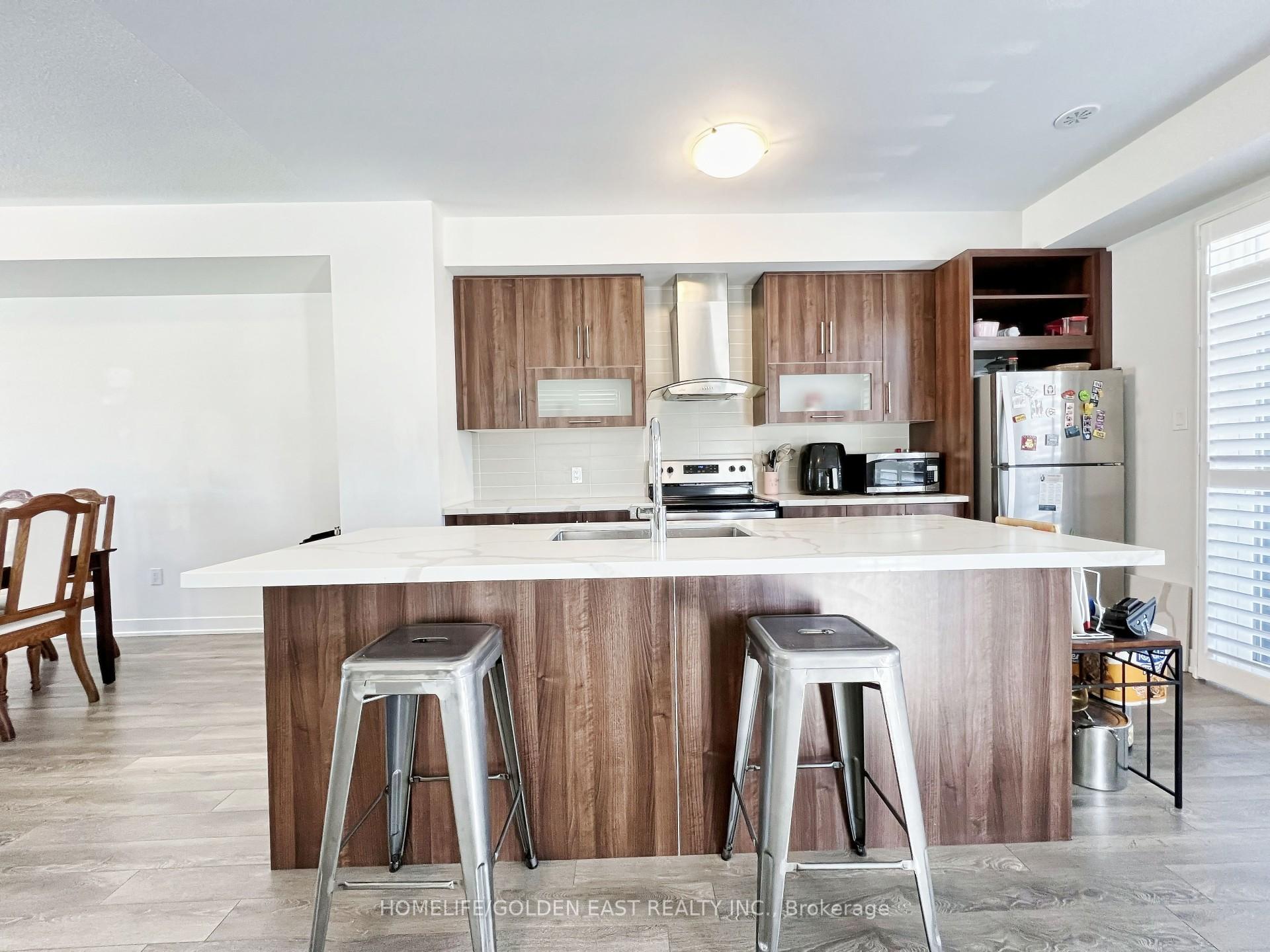 Photo 25 of 1 Shawfield Way, Whitby, Pringle Creek — HOMEH