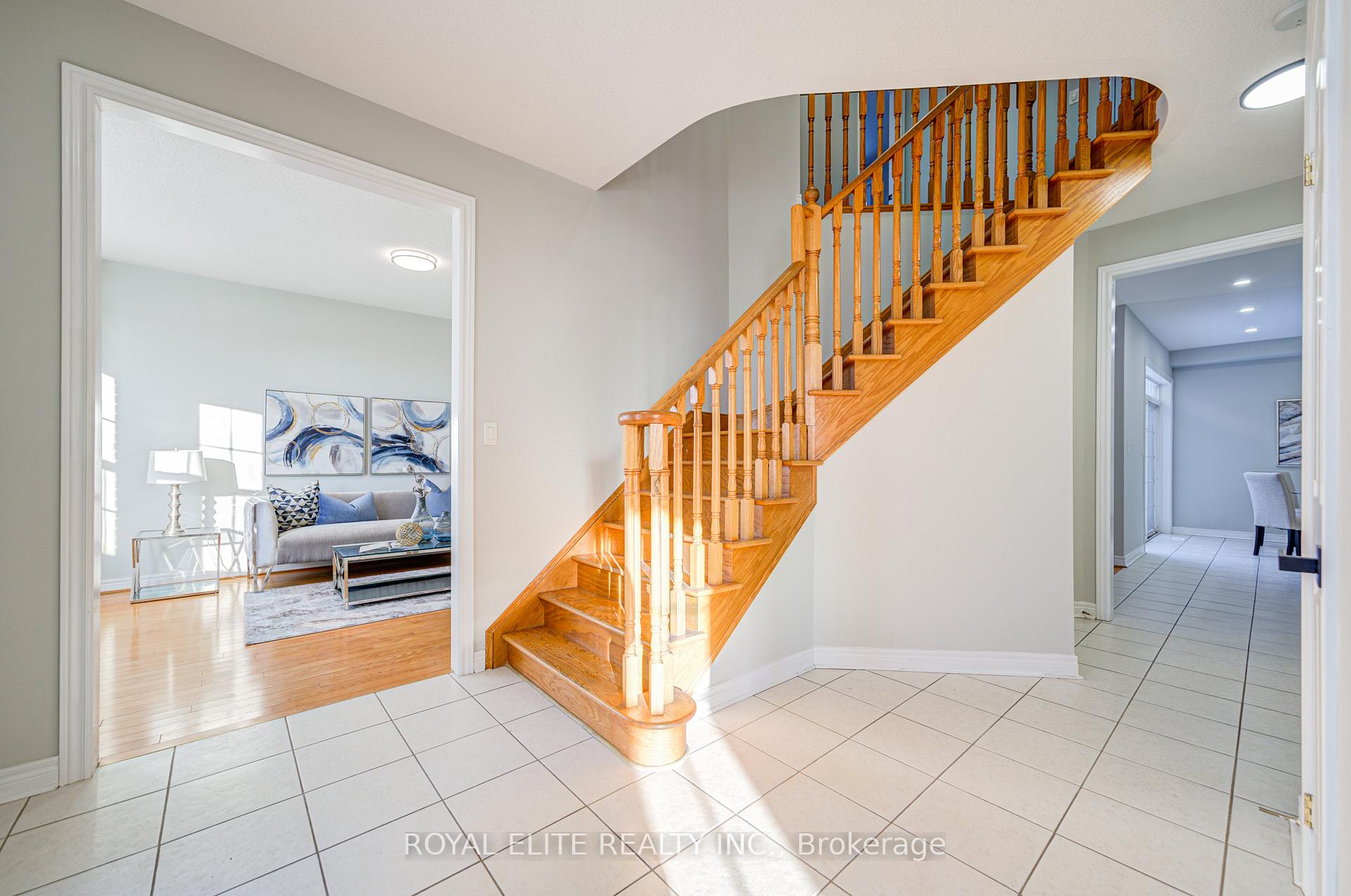 Photo 4 of 34 Murison Drive, Markham, Cathedraltown — HOMEH