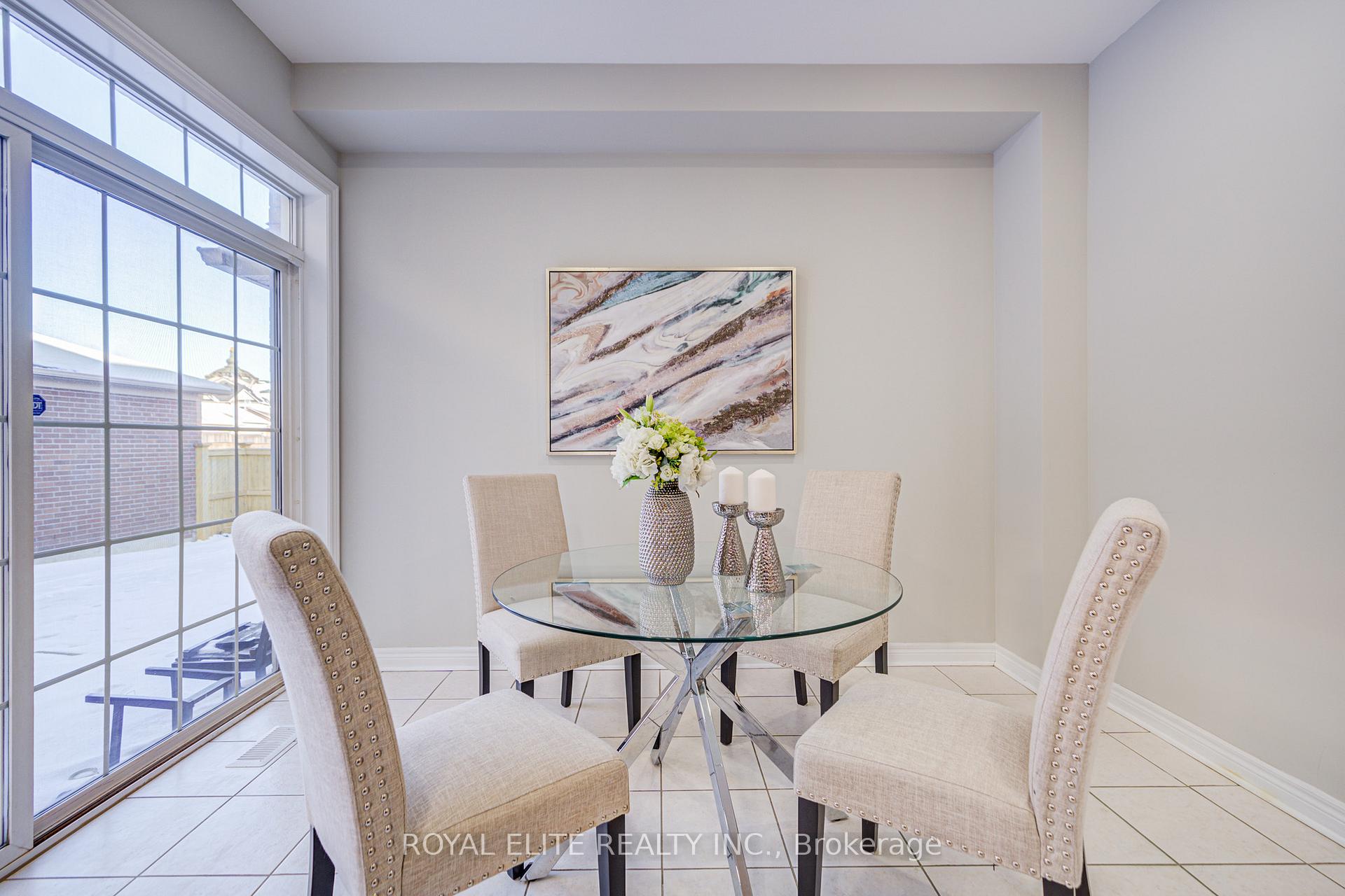 Photo 14 of 34 Murison Drive, Markham, Cathedraltown — HOMEH