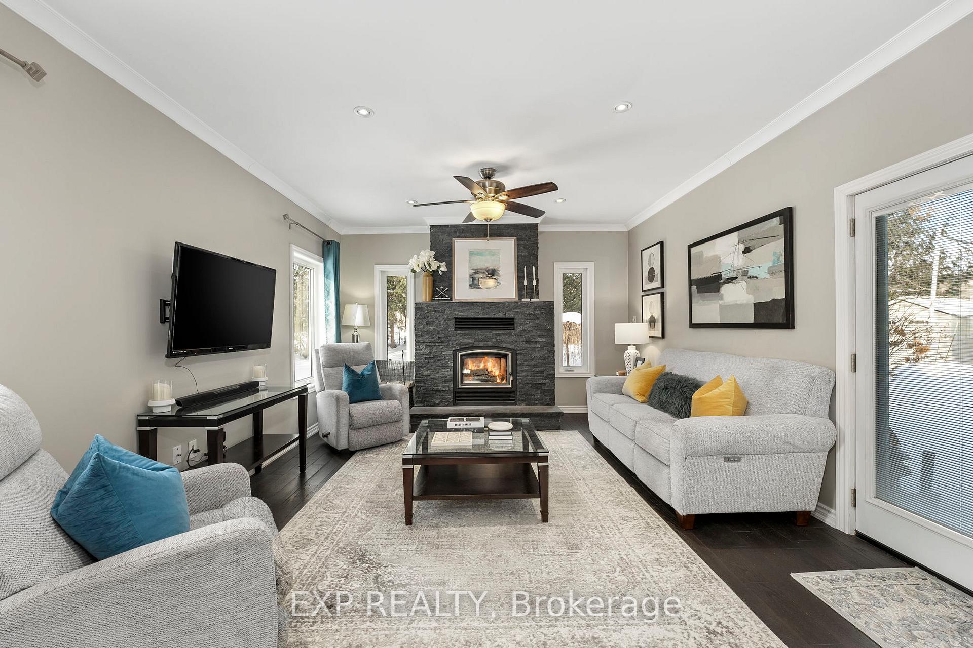 Photo 9 of 12 Golfview Crescent, Georgina, Sutton & Jackson's Point — HOMEH