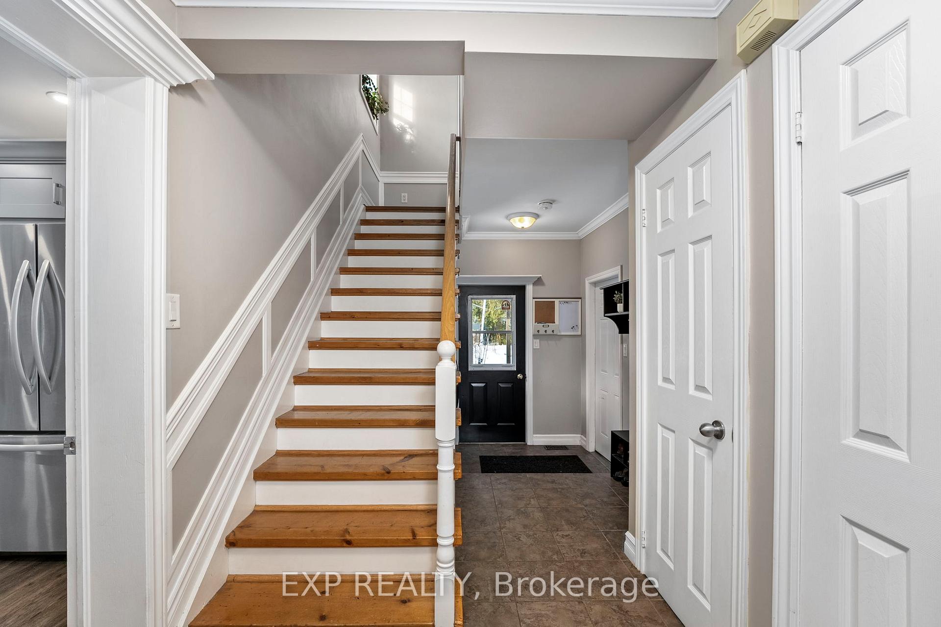 Photo 18 of 12A Golfview Crescent, Georgina, Sutton & Jackson's Point — HOMEH