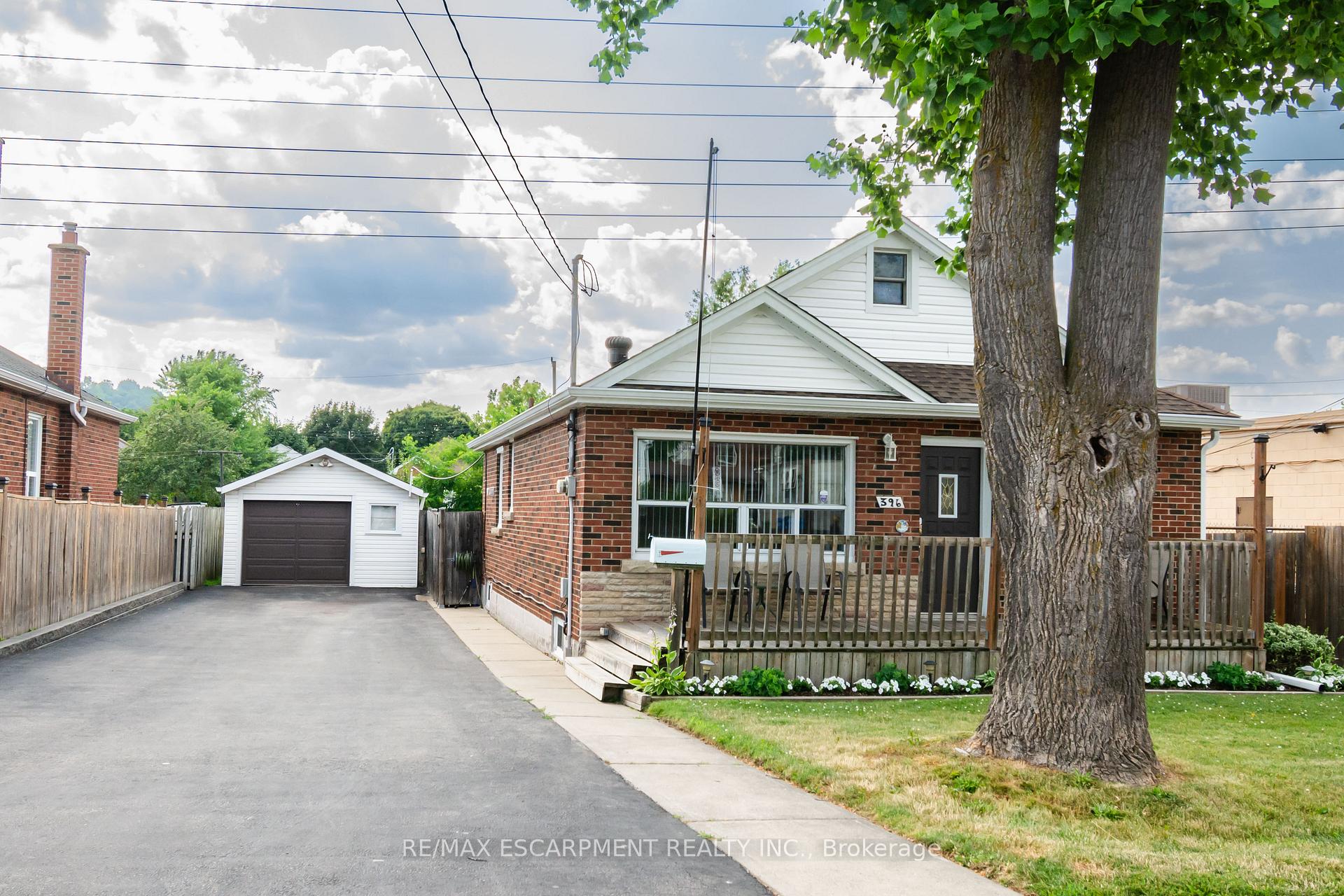 Photo 2 of 396 Cochrane Road, Hamilton, Rosedale — HOMEH