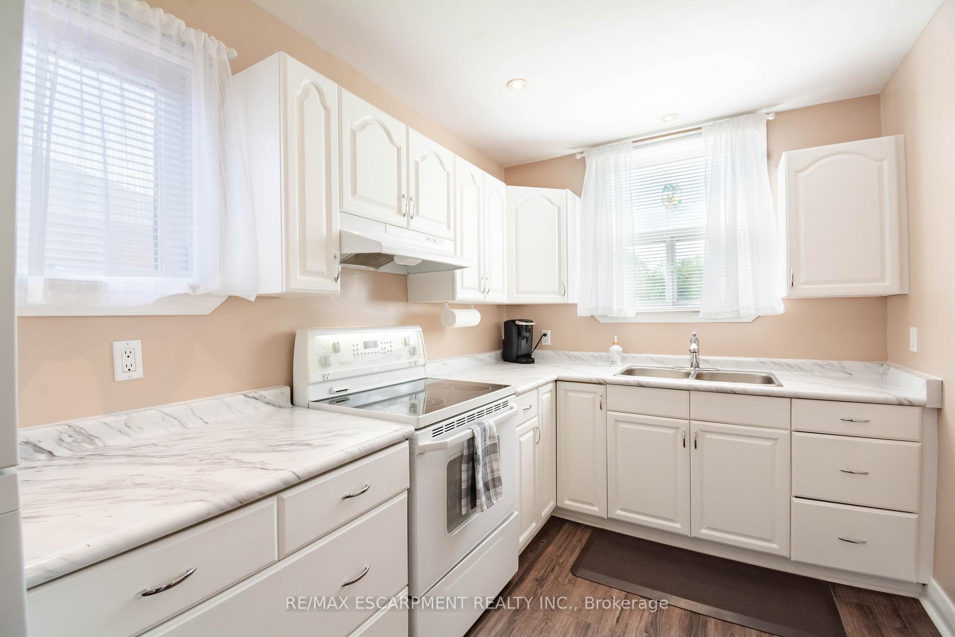 Photo 10 of 396 Cochrane Road, Hamilton, Rosedale — HOMEH