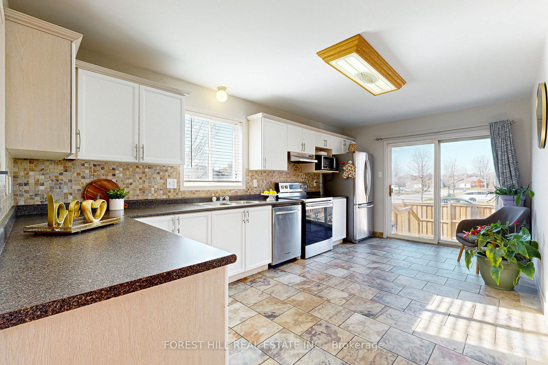 Photo 19 of 26 Quinlan Road, Barrie, Georgian Drive — HOMEH