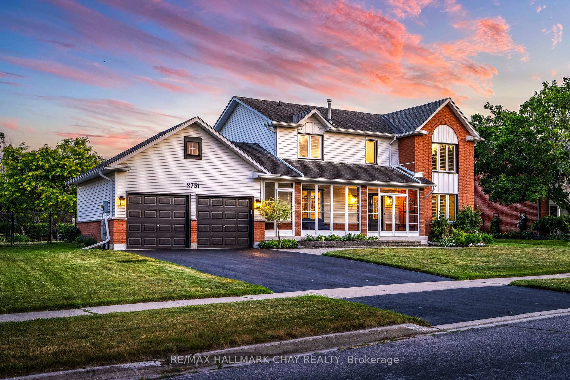 Front of 2731 Shering Crescent