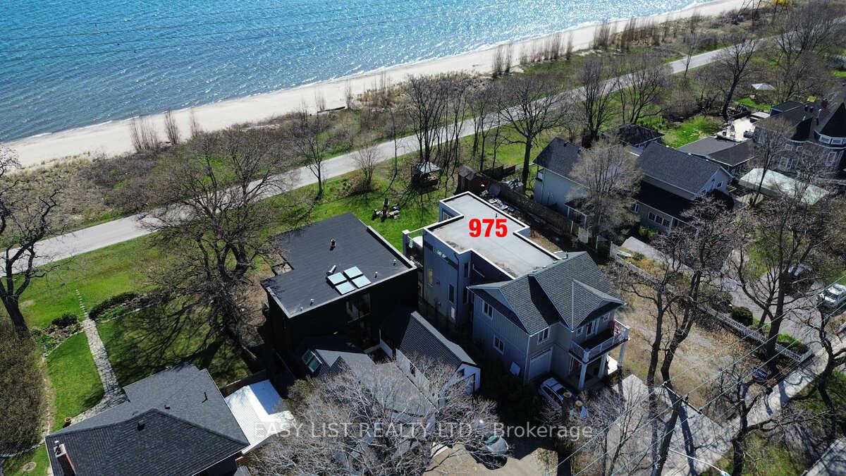 Photo 3 of 975 Beach Boulevard, Hamilton, Hamilton Beach — HOMEH